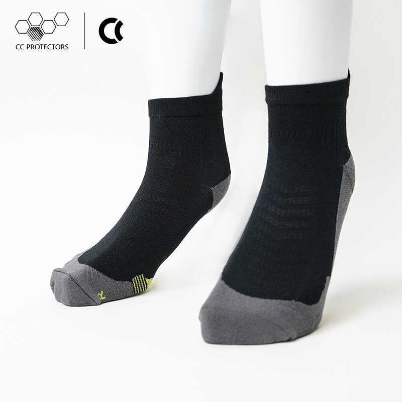 Bean's Moto Booth CC™ antibacterial quick-dry motorcycle riding socks, close-up of black textile sock with reinforced heel and toe.