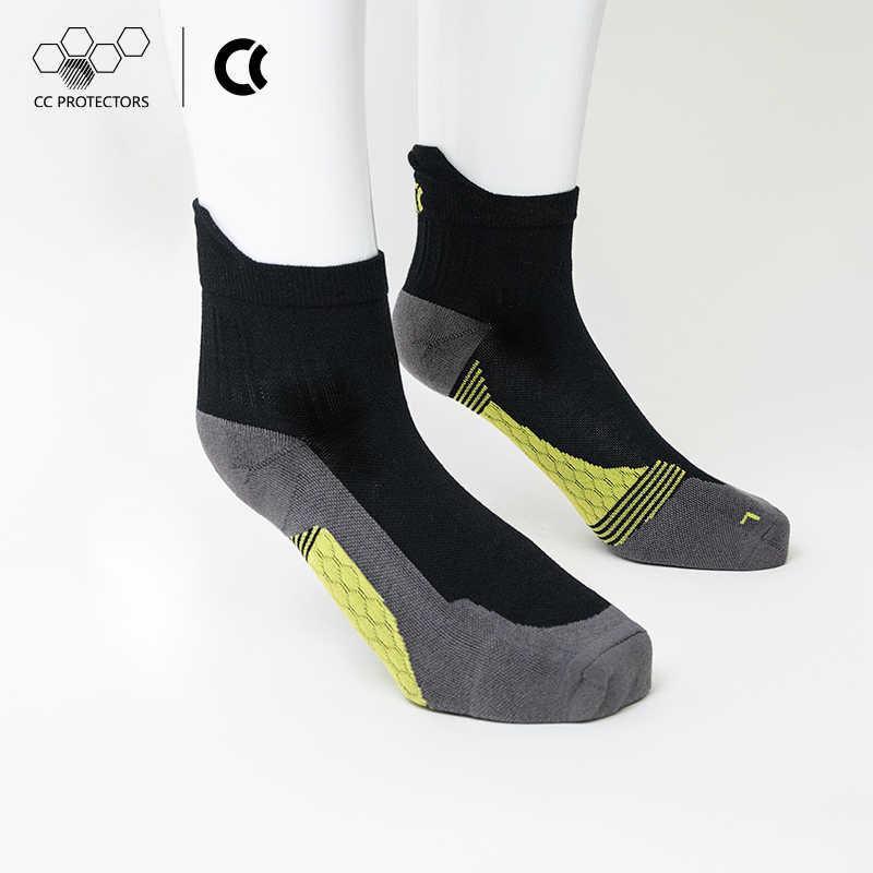 Bean's Moto Booth CC™ Antibacterial Quick-Dry Motorcycle Riding Socks, black and gray with cushioning for comfort and moisture-wicking.