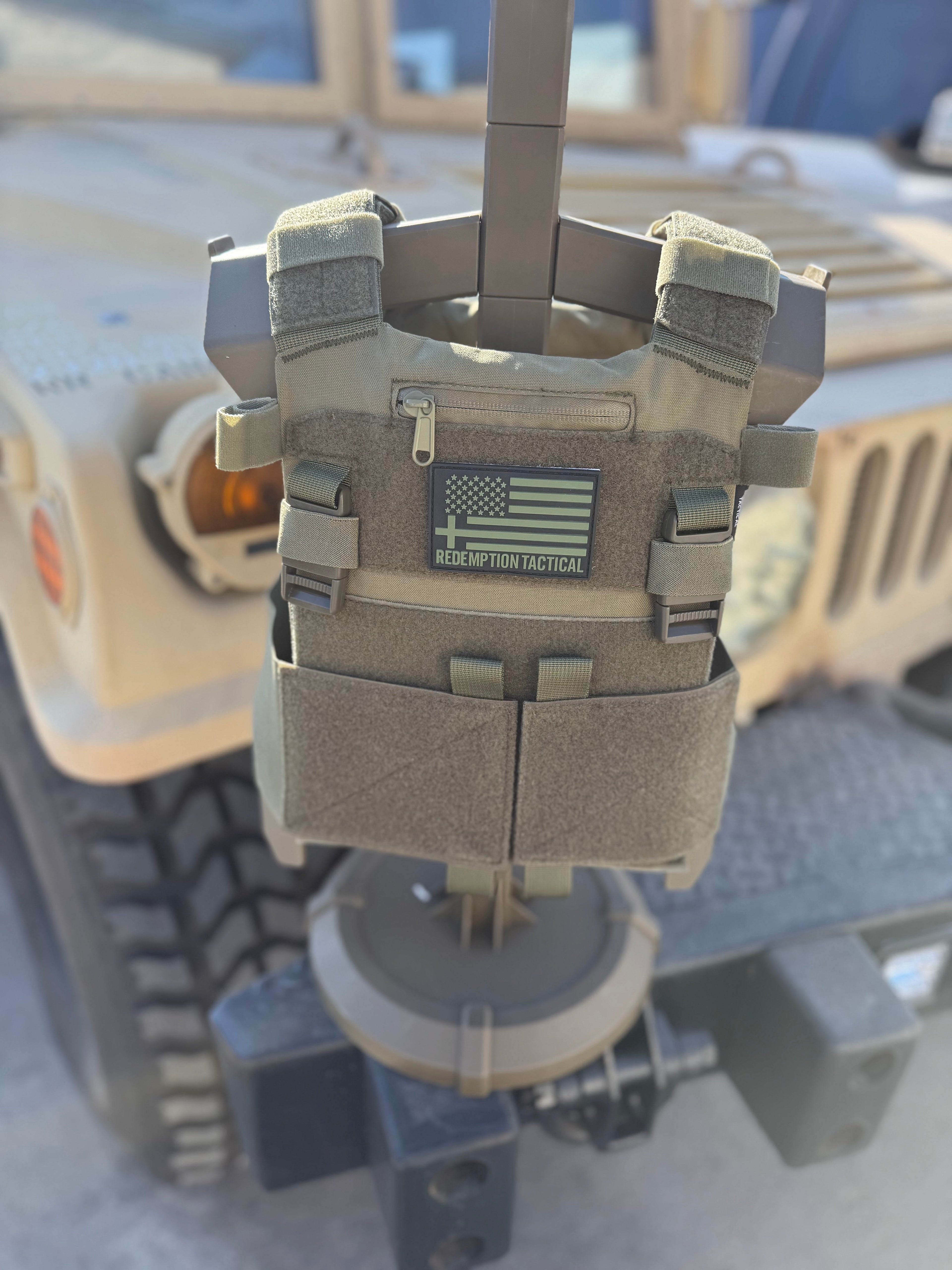 Redemption Tactical Level IV Recon 2.0 armor plates and carrier, 8x10 ballistic plates for tactical vests.
