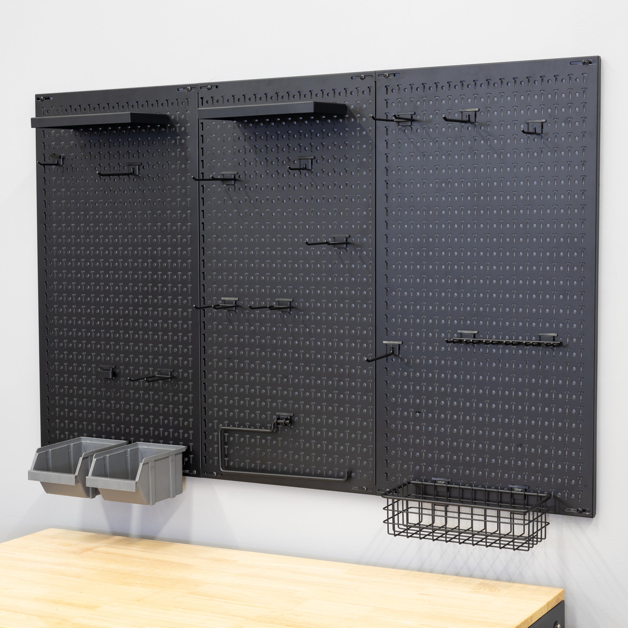 51" x 32" Pegboard |20 Attachments - OVERLANDERS Outfitter