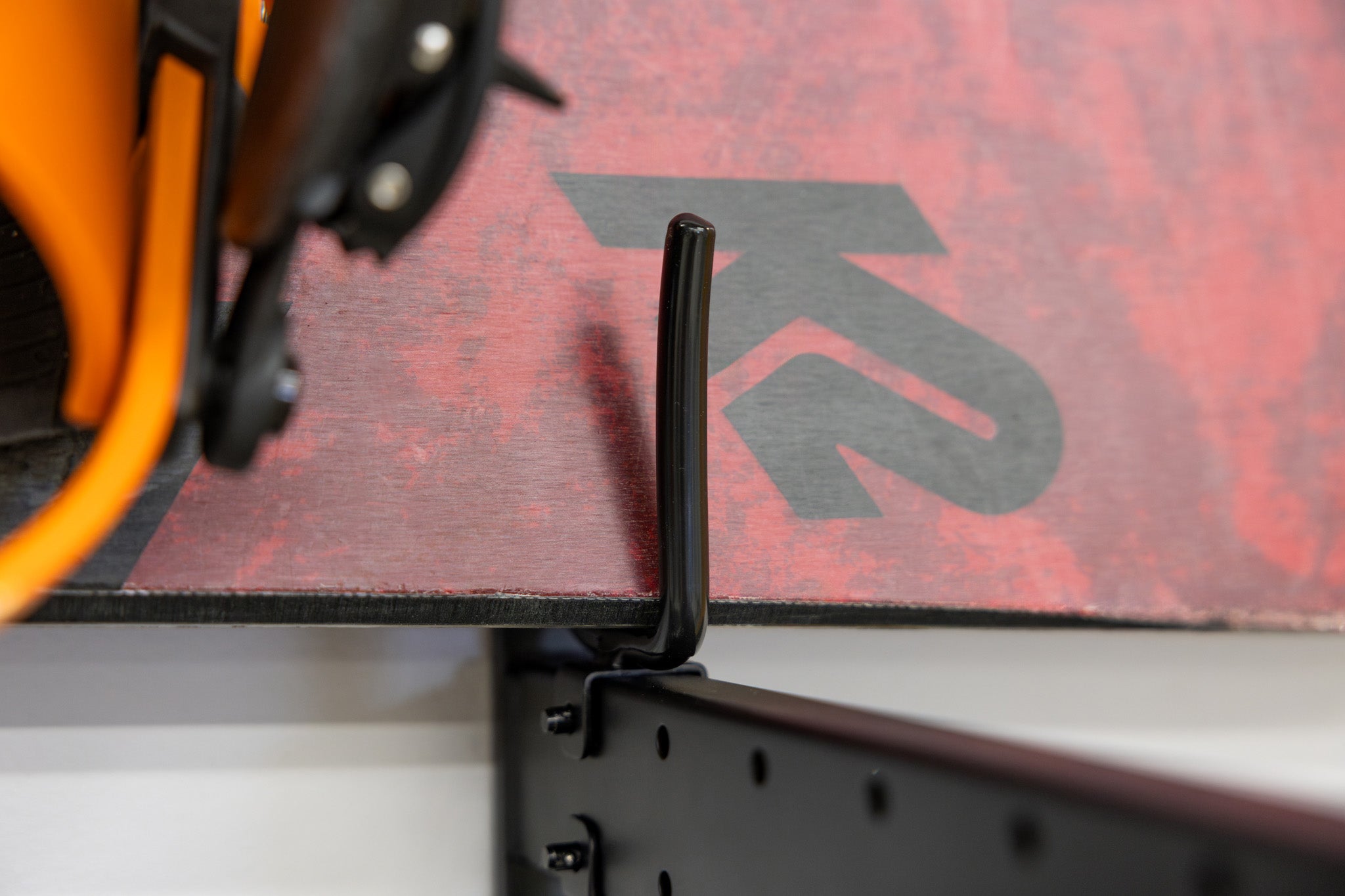 Cascade Snowboard & Ski Organizer | Horizontal Wall Mount - OVERLANDERS Outfitter