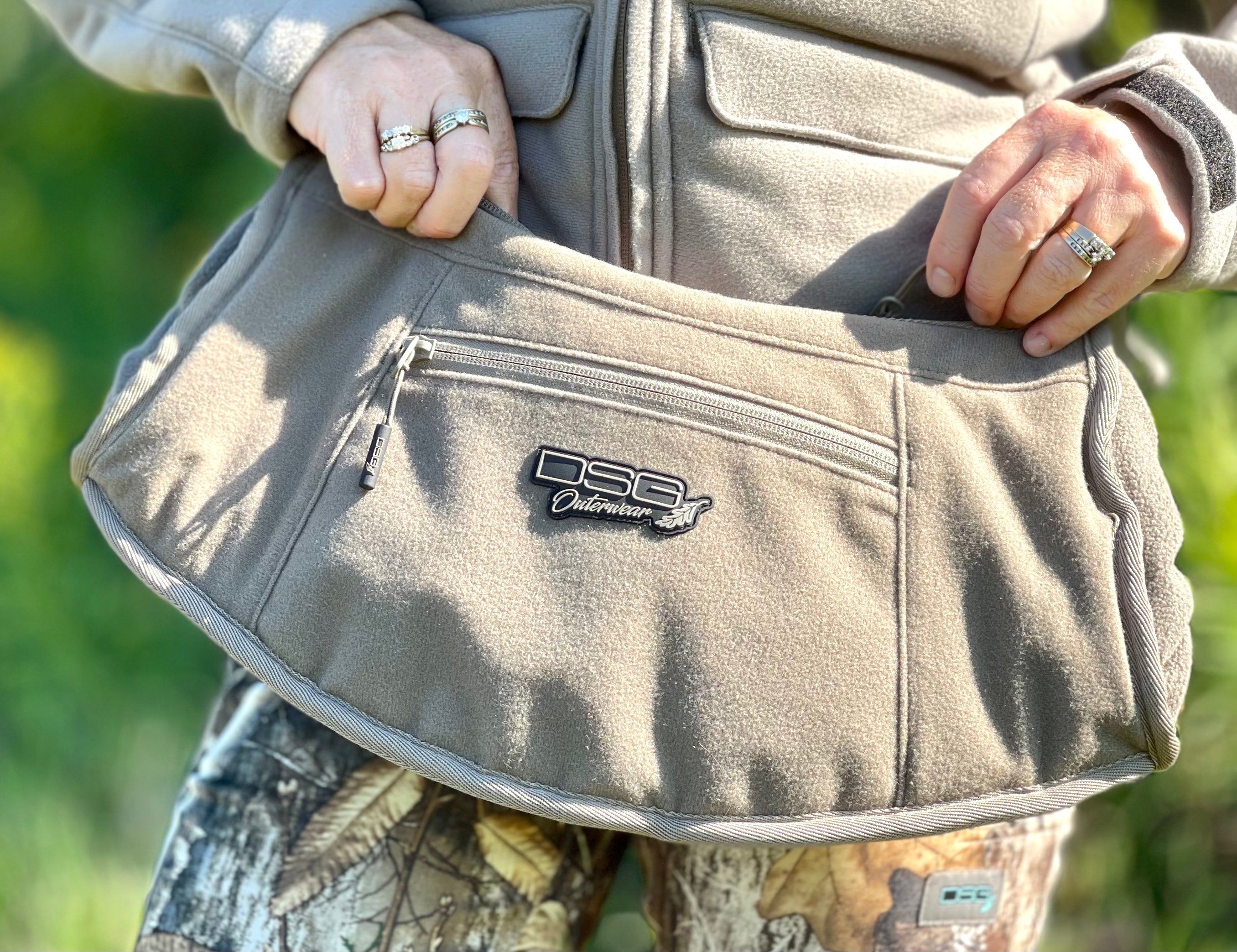 Hunting Muff - Stone - OVERLANDERS Outfitter