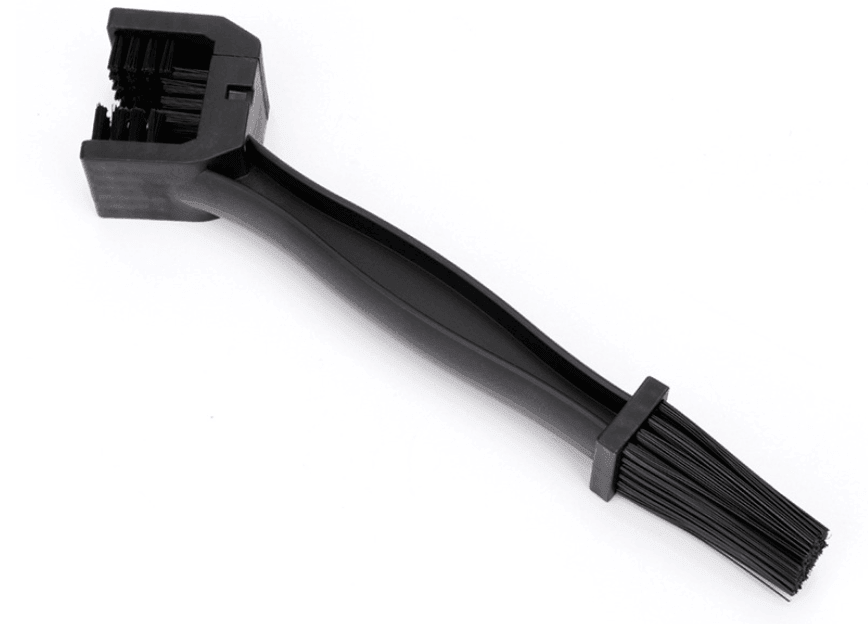 Bean's Moto Booth 360-degree motorcycle chain cleaning brush with multiple bristles for thorough chain maintenance.