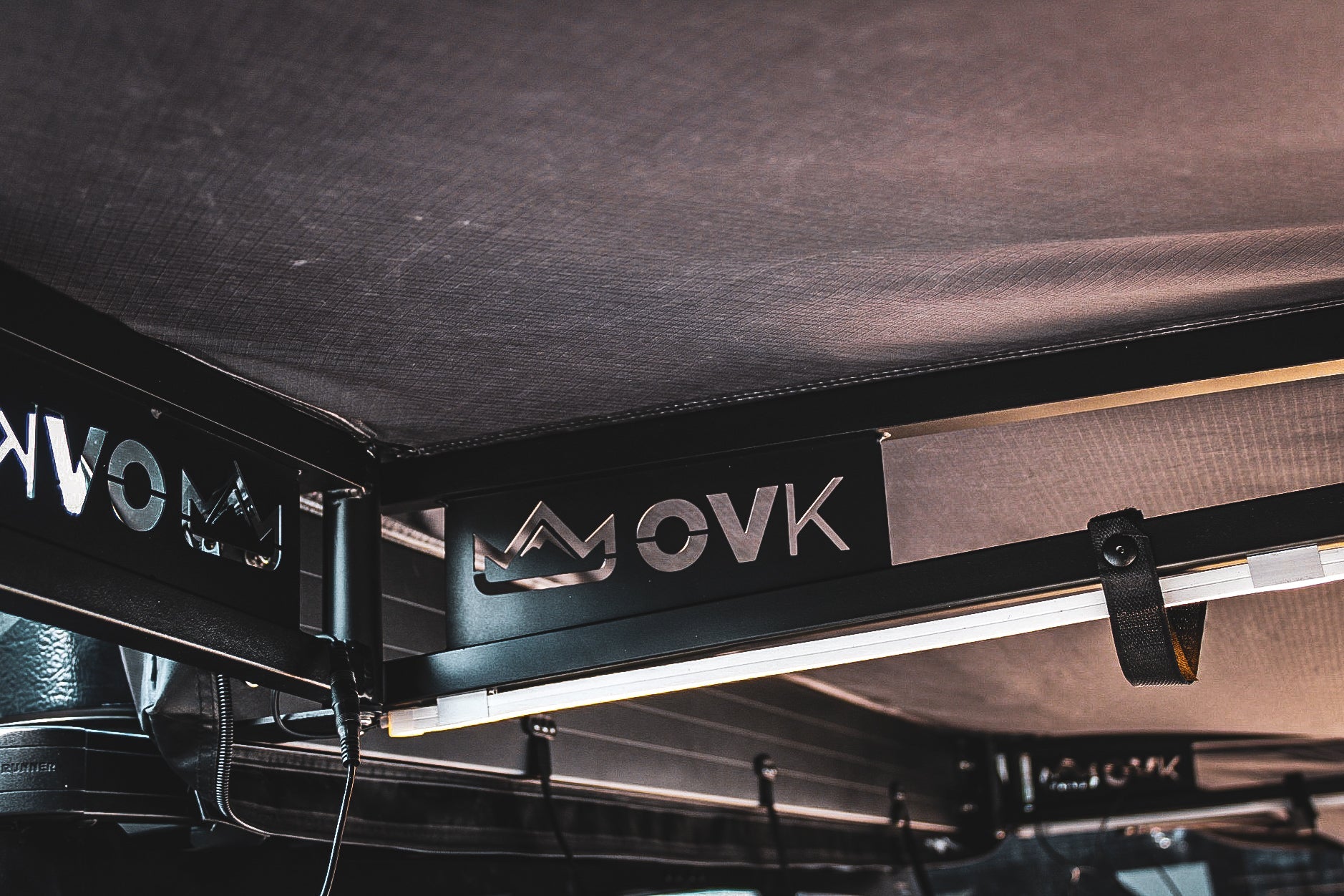 OVK 270 LD Awning Gen 2 w/wc lights - OVERLANDERS Outfitter
