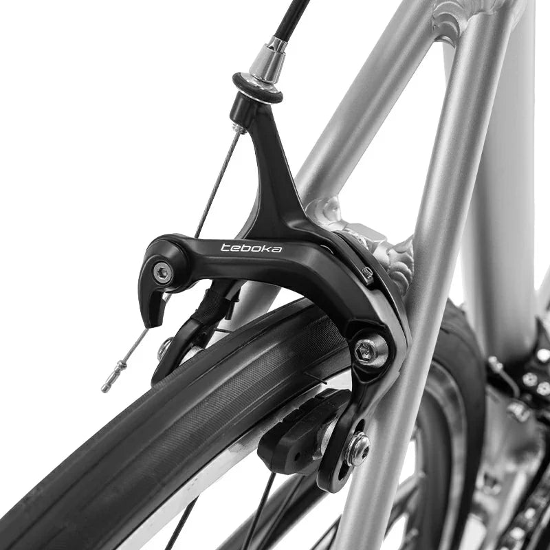 RockBros-US AERIX Aluminum Road Bike with lightweight frame, drop handlebars, and sleek design for high-performance cycling.