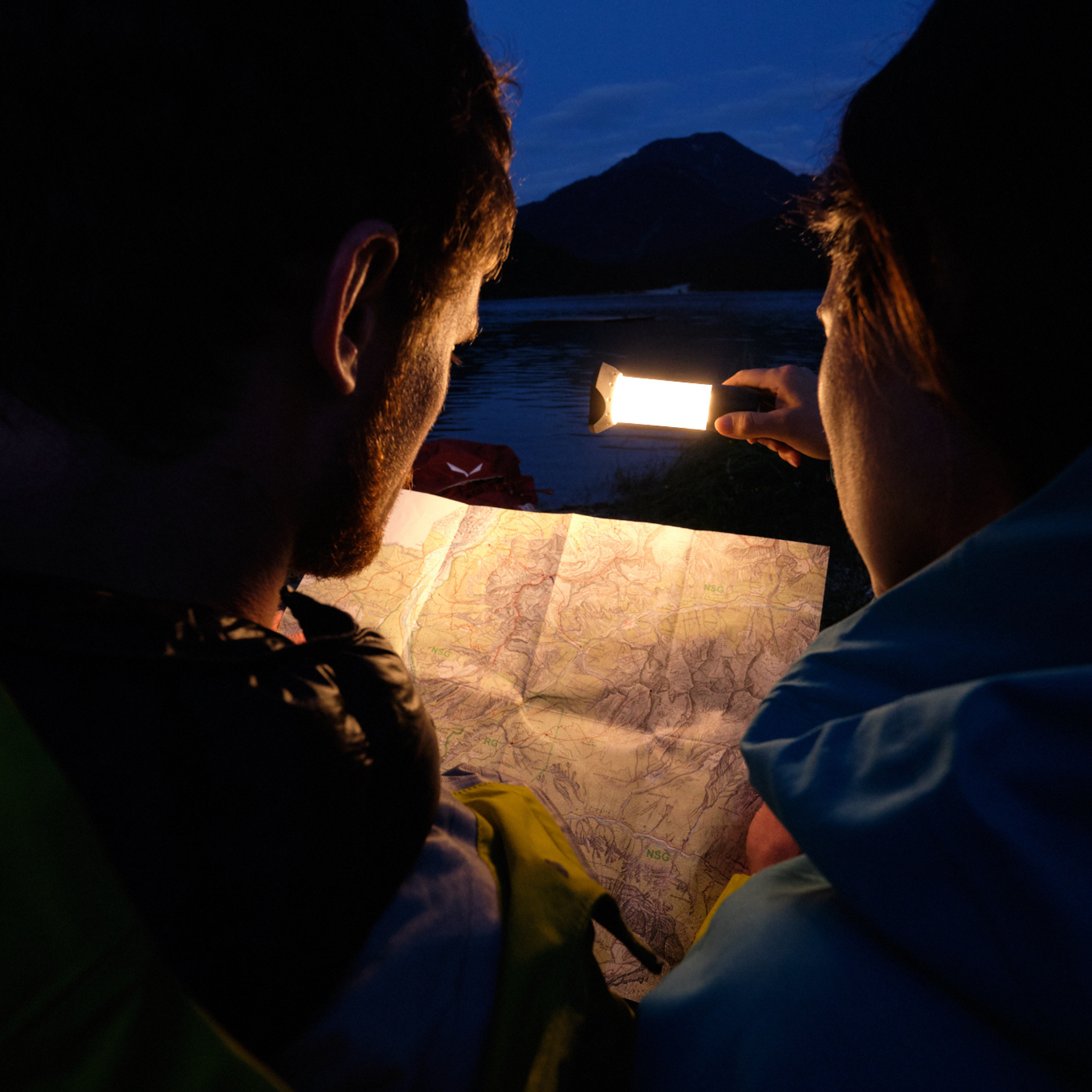 ML6 Warm Light Lantern - OVERLANDERS Outfitter