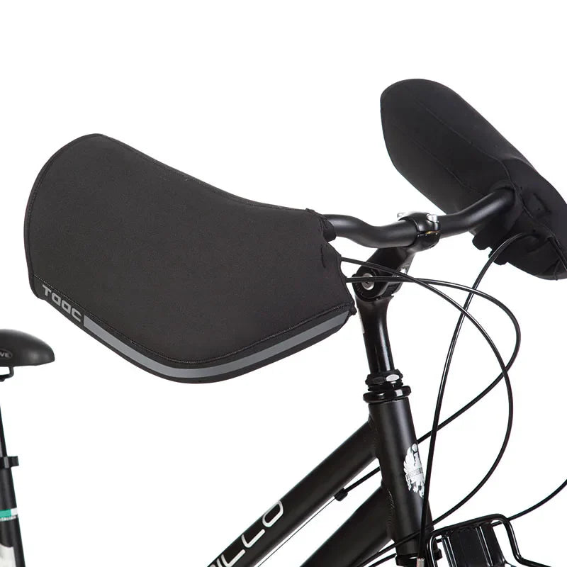 Black Tucano Urbano City handgrip cover for bicycle handlebars, designed to keep hands warm during rides.