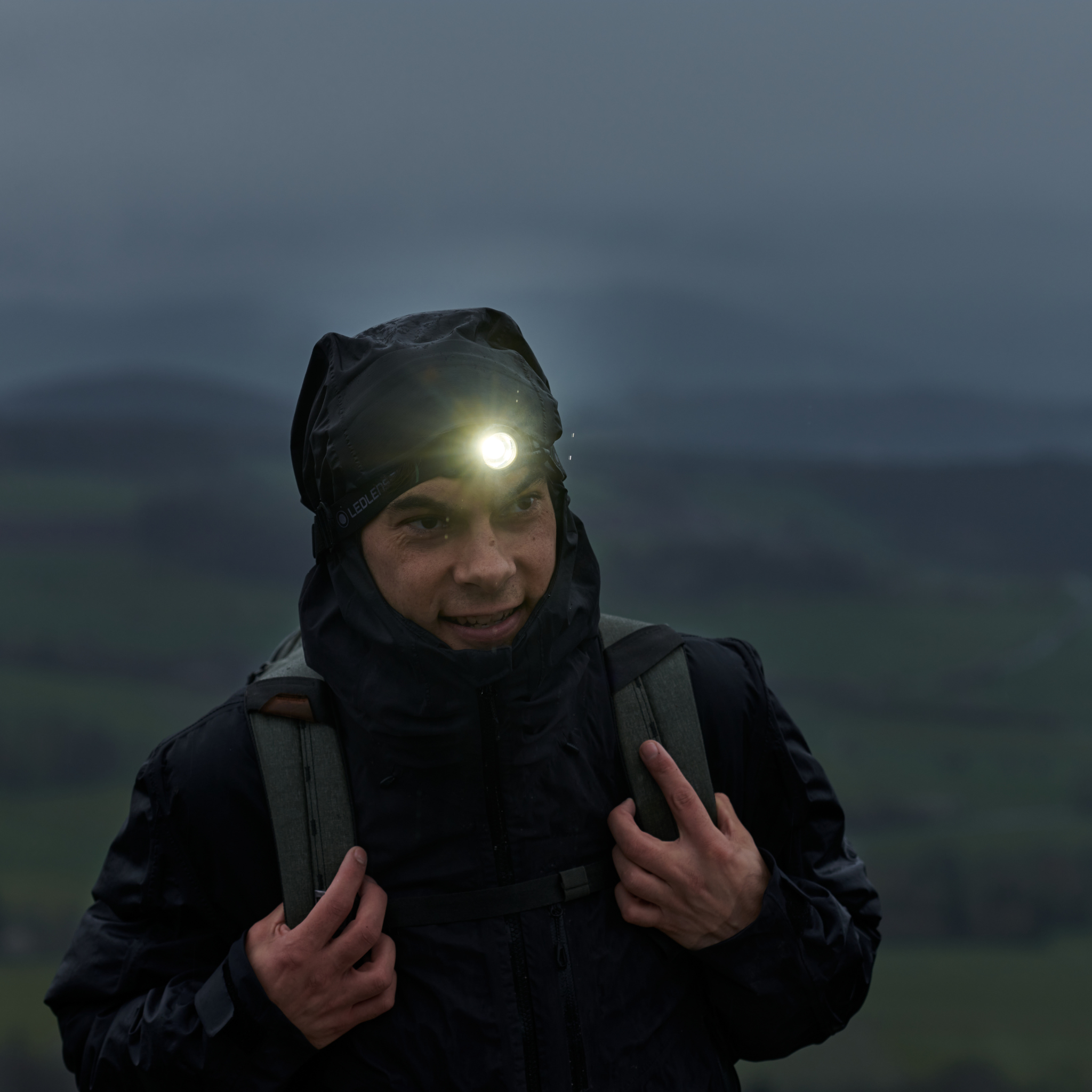 MH10 Headlamp - OVERLANDERS Outfitter