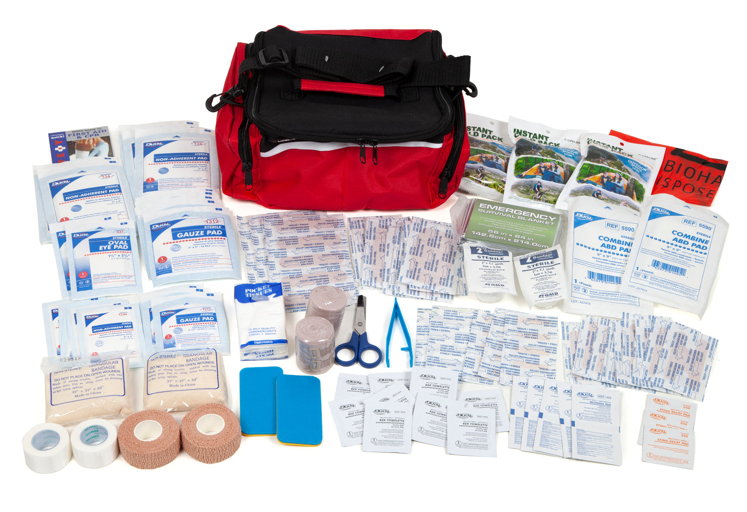 Team Sport Coach's First Aid Kit by quakekits.com, compact first aid bag with essential medical supplies for sports coaches.
