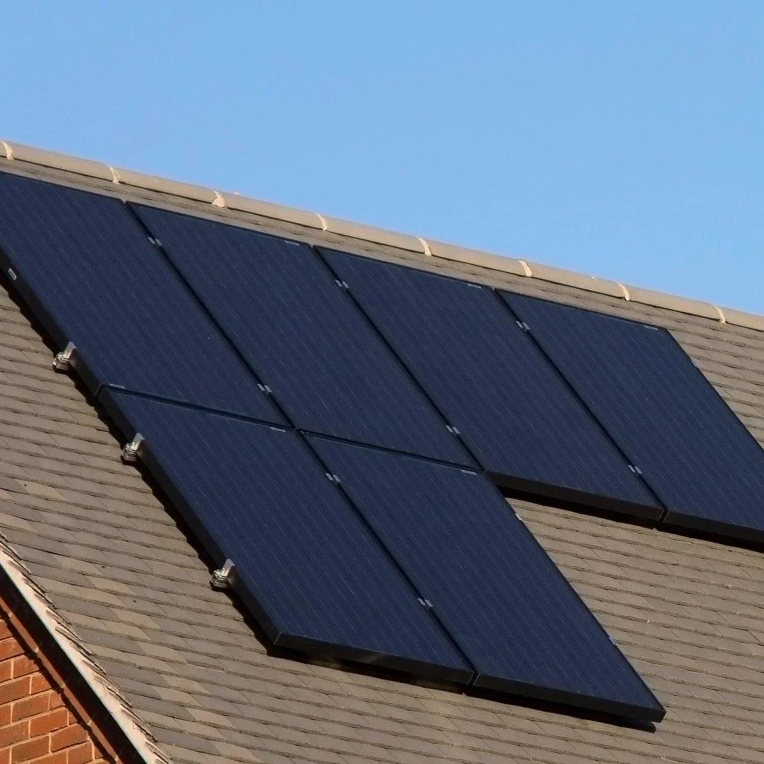 Green Vista Living 410W monocrystalline solar panels 10-pack with mounting rack, showing panels and installation hardware.