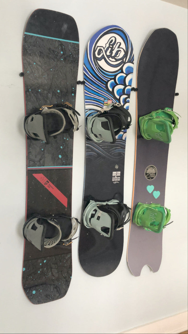 The Cinch Snowboard Display | Floating Rack | 1 Board - OVERLANDERS Outfitter