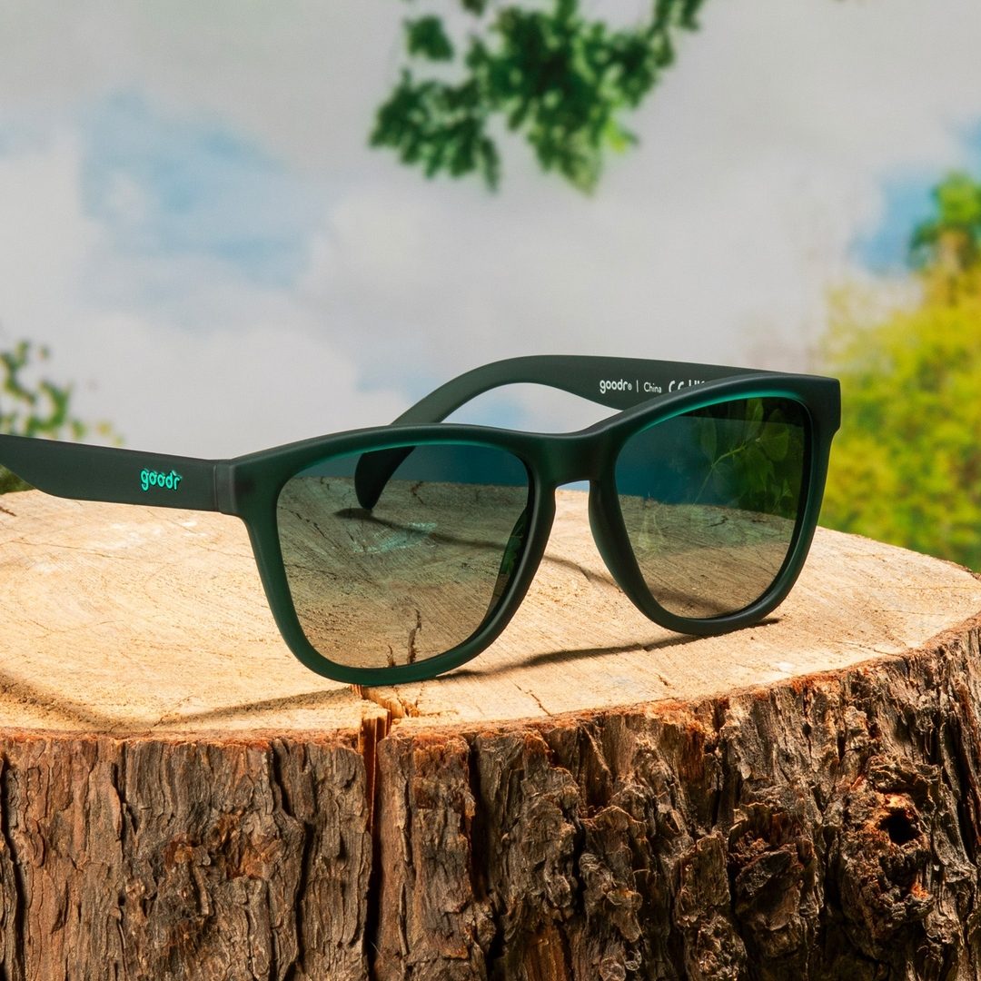 Rare Air Discs 90s Sedan Style Icon OG polarized sunglasses in packaging, classic sedan design with polarized lenses.