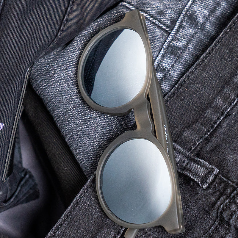 Rare Air Discs "They Were Out Of Black" Circle G polarized sunglasses in packaging, showcasing stylish accessories for sun protection.