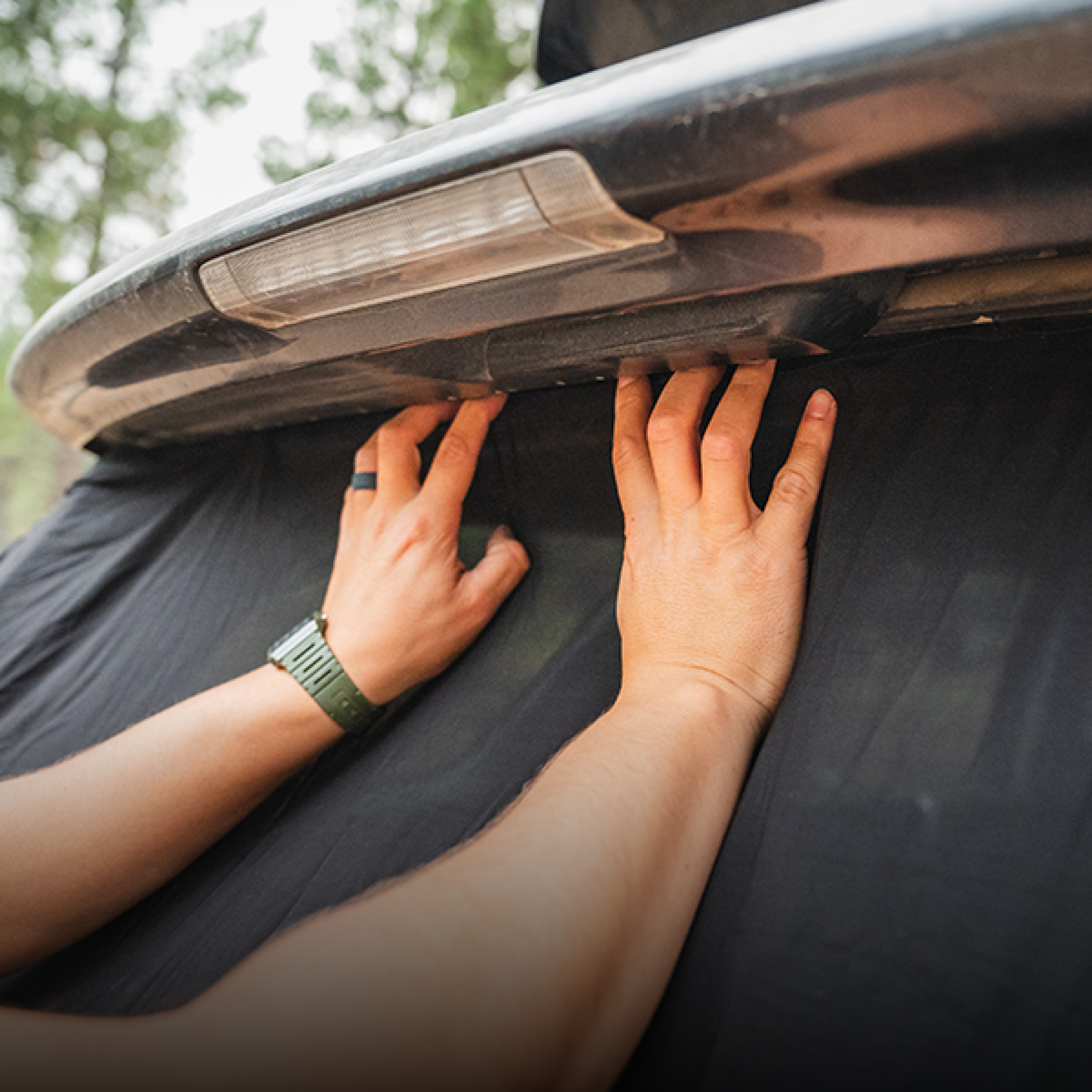 Luno® 4Runner trunk window screen accessory, designed to provide shade and ventilation for vehicle cargo area.
