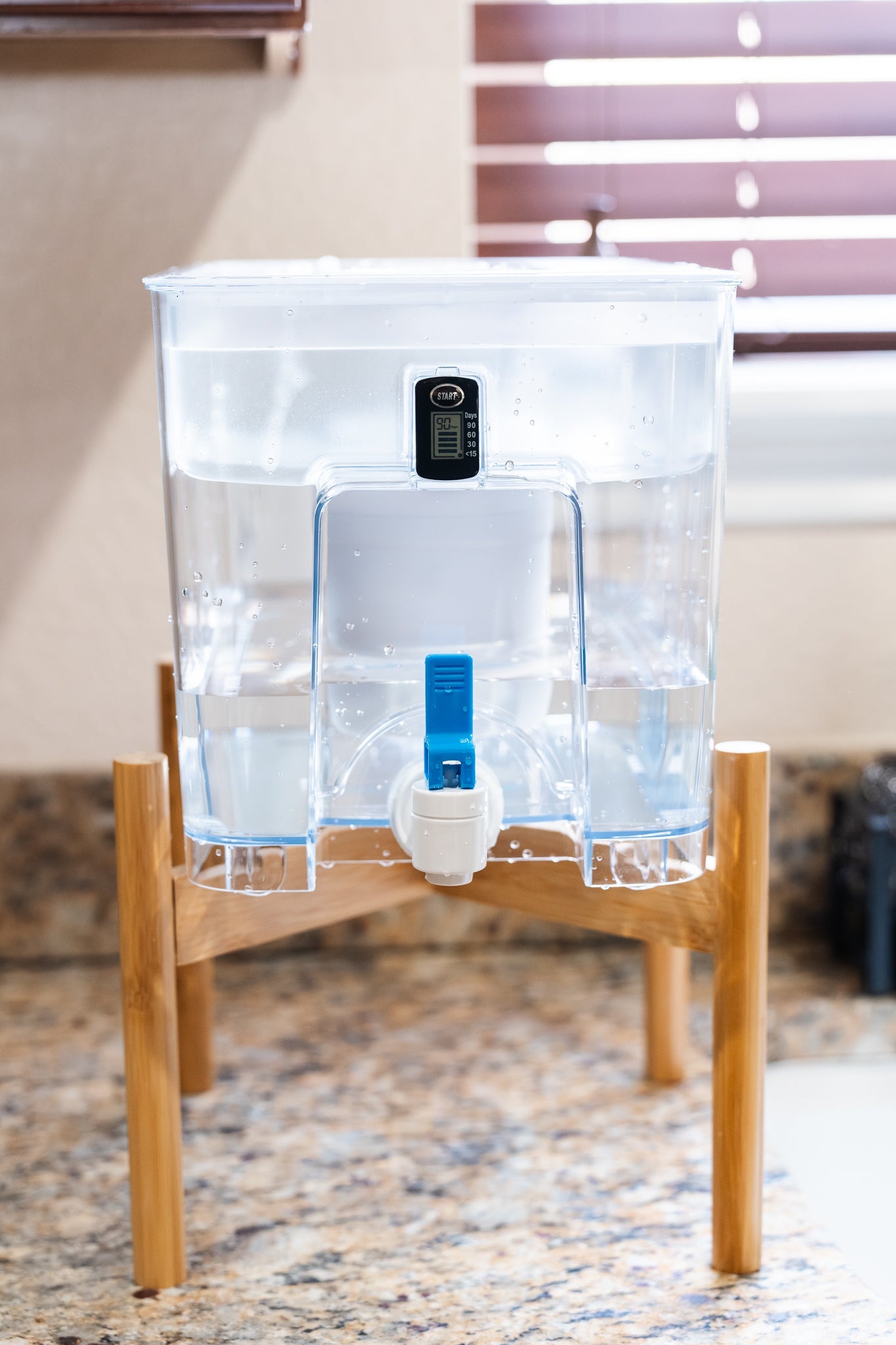 Pure XP Dispenser | Reduces Fluoride & PFAS - OVERLANDERS Outfitter