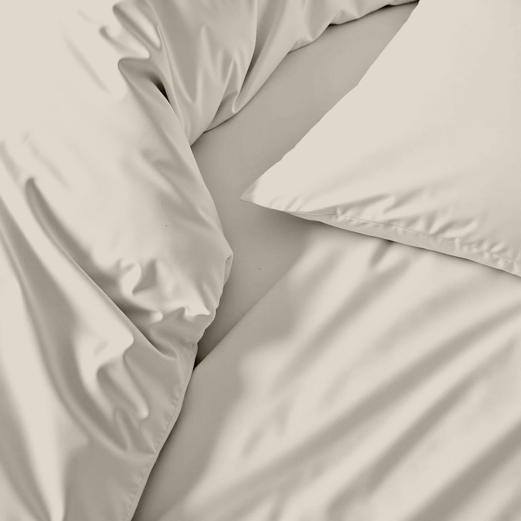 Luxurious Australian sateen duvet cover from Italic, showcasing smooth, silky fabric and elegant design for a stylish bedroom.