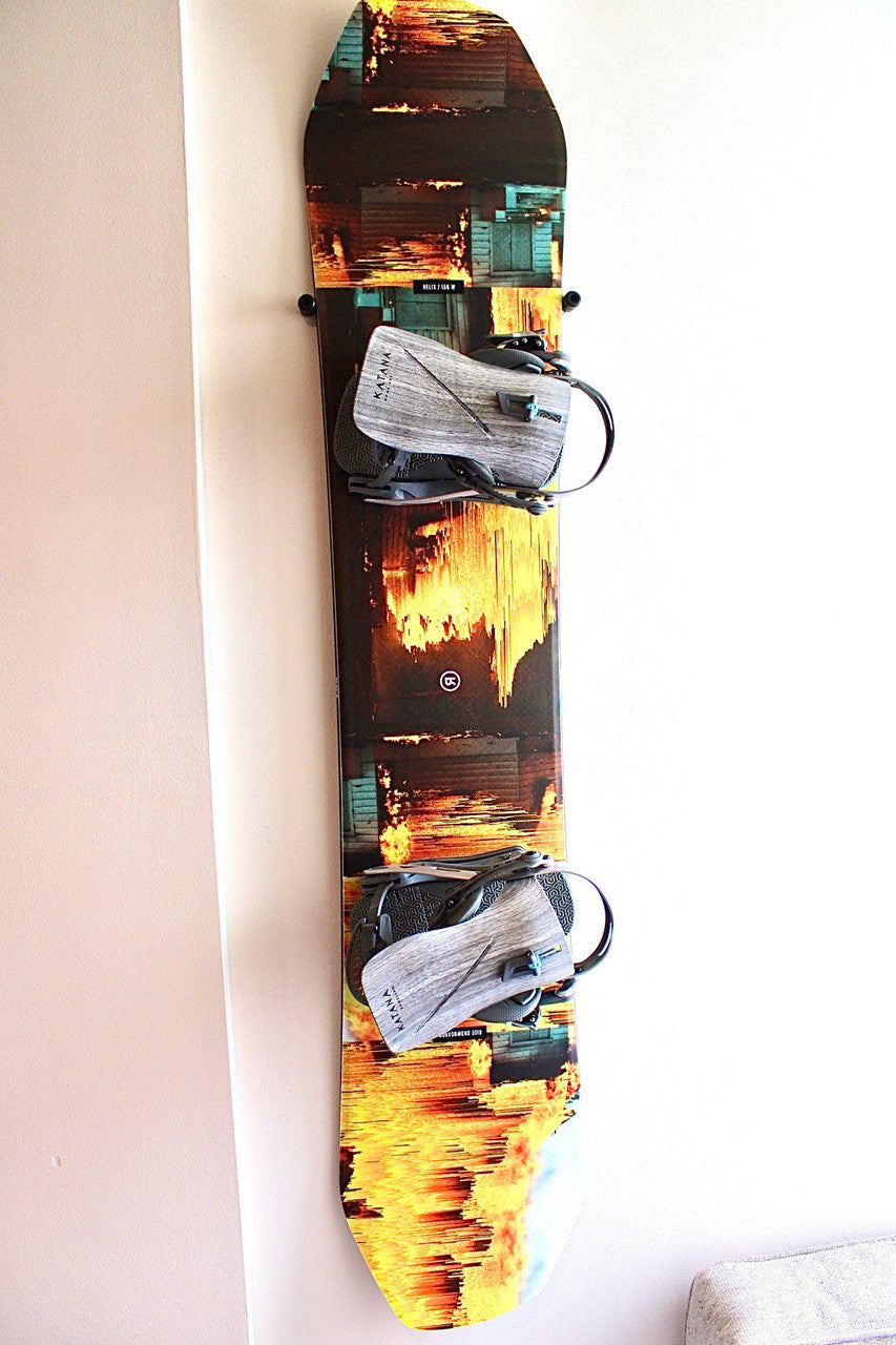The Cinch Snowboard Display | Floating Rack | 1 Board - OVERLANDERS Outfitter