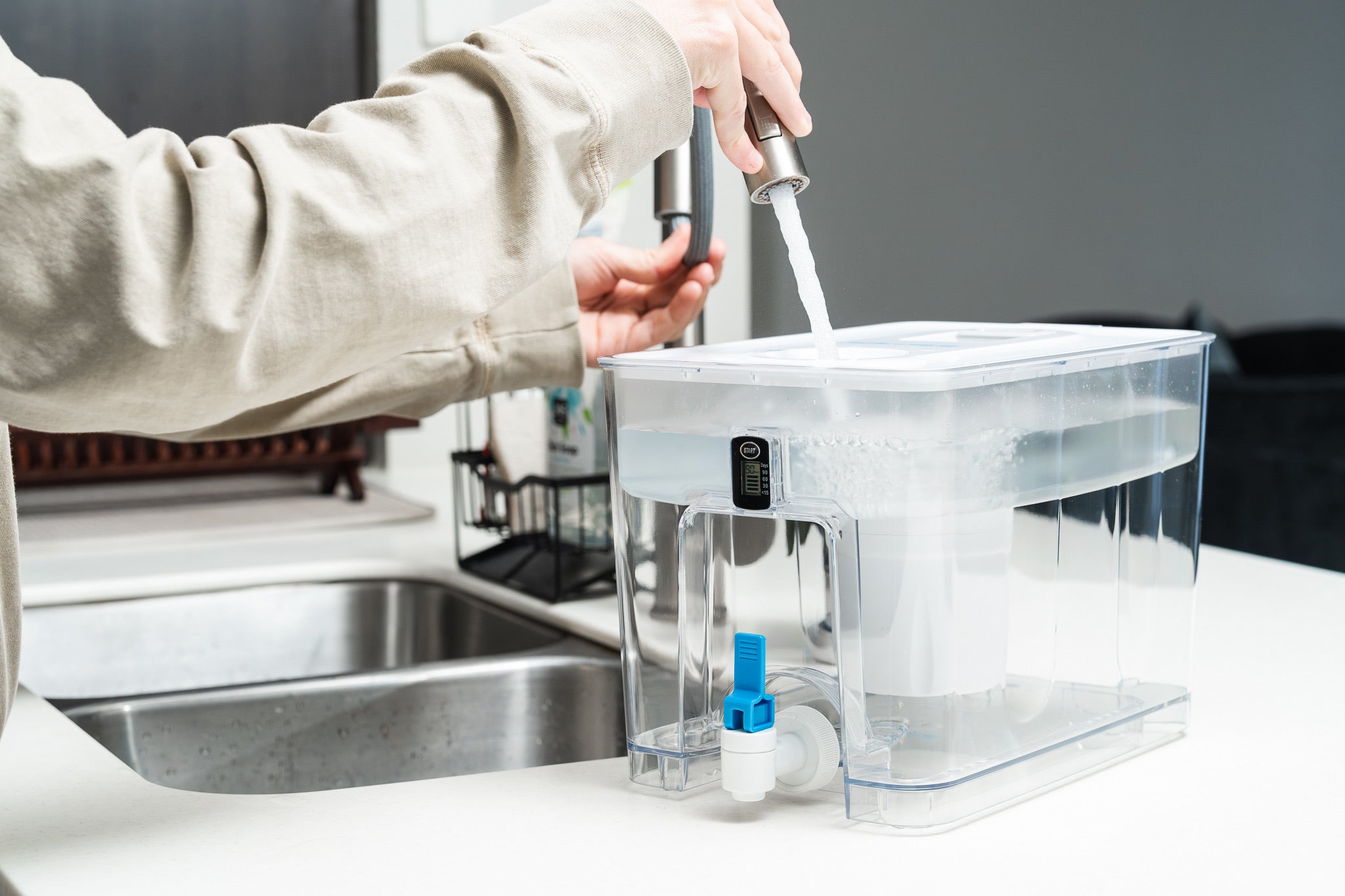Pure XP Dispenser | Reduces Fluoride & PFAS - OVERLANDERS Outfitter