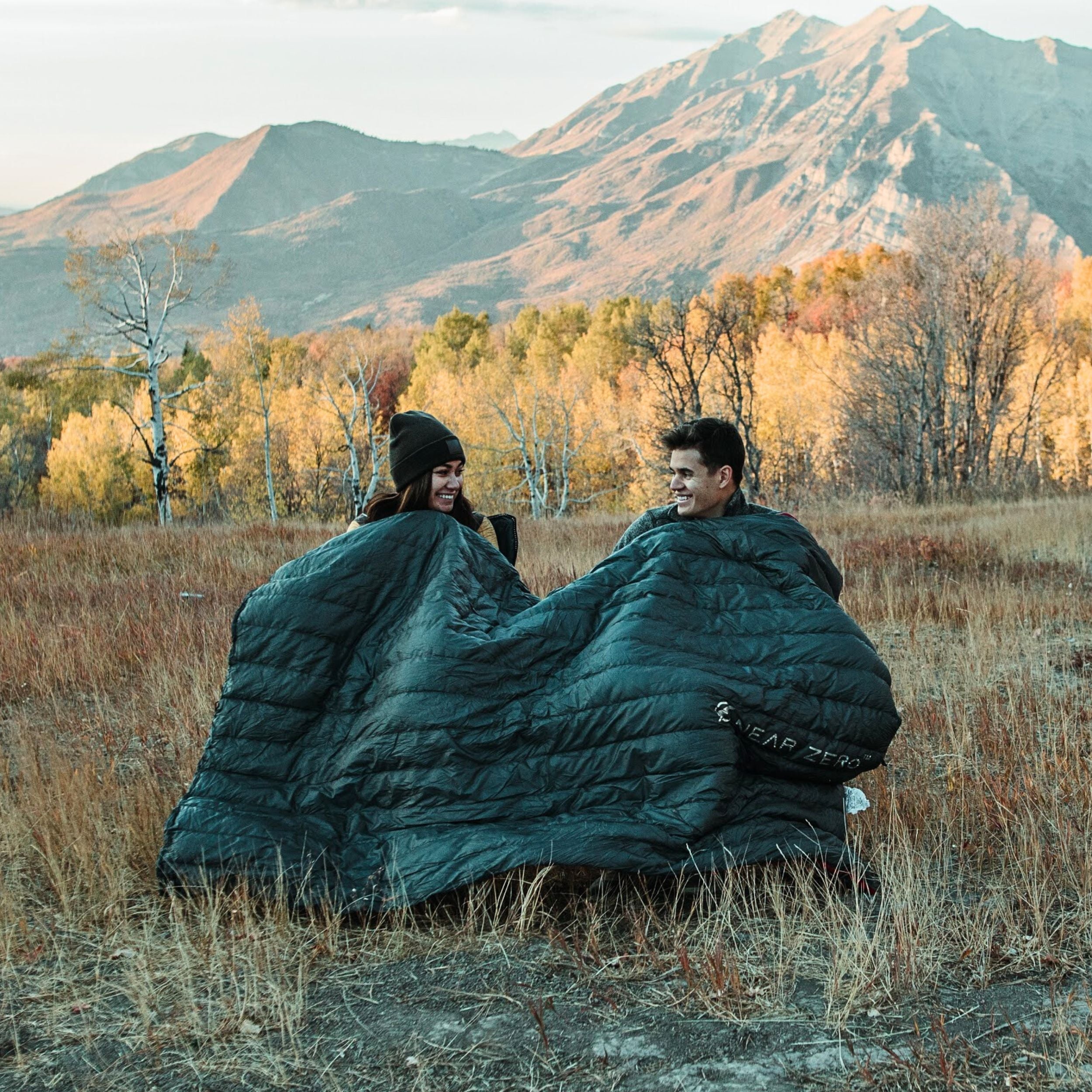 Near Zero Outdoor Gear QUILT ONE sleeping bag in a cozy, compact design, showcasing its fabric and stitching details.