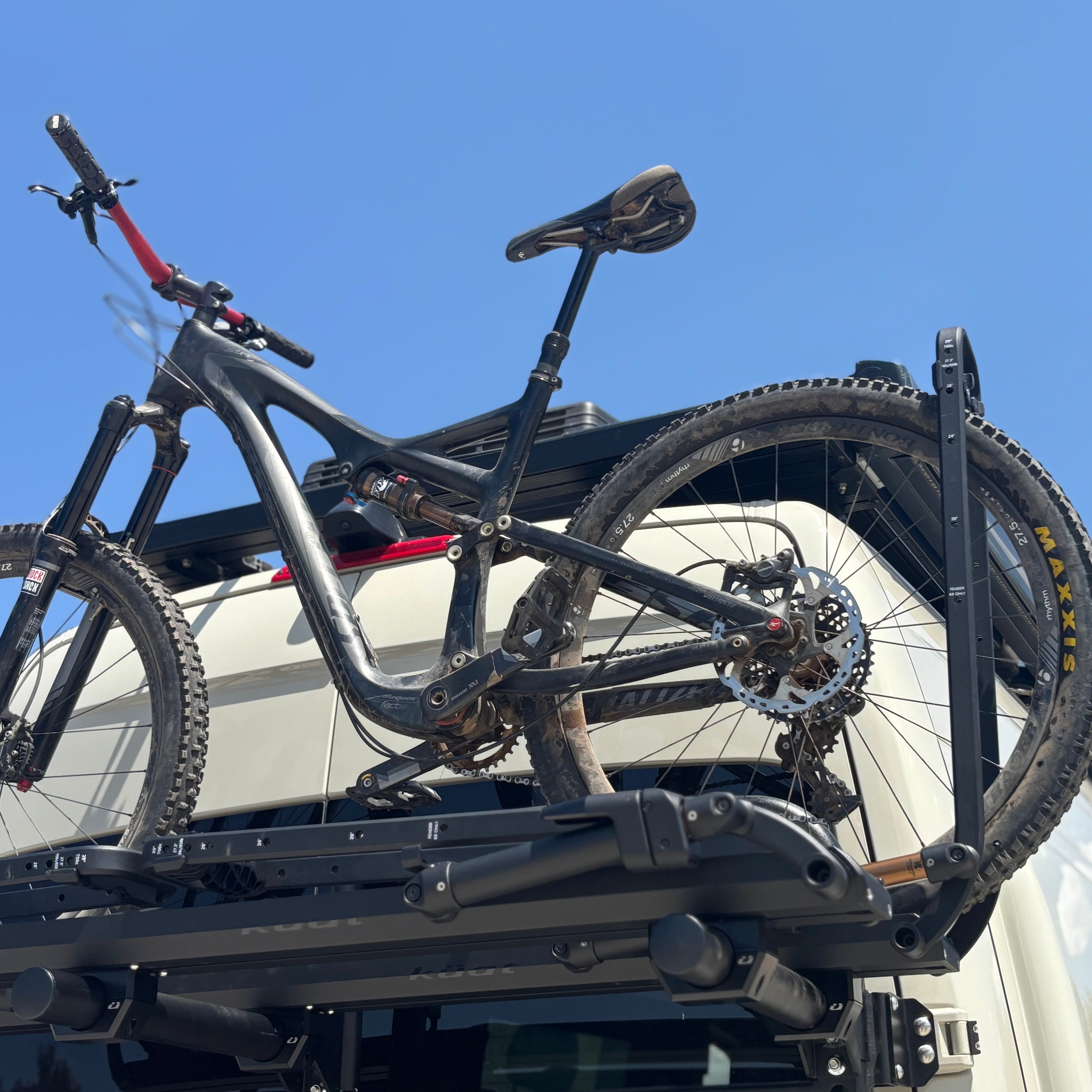 Avatar Offroad bike mounting system for massif, featuring durable bike posts for secure attachment and easy installation.