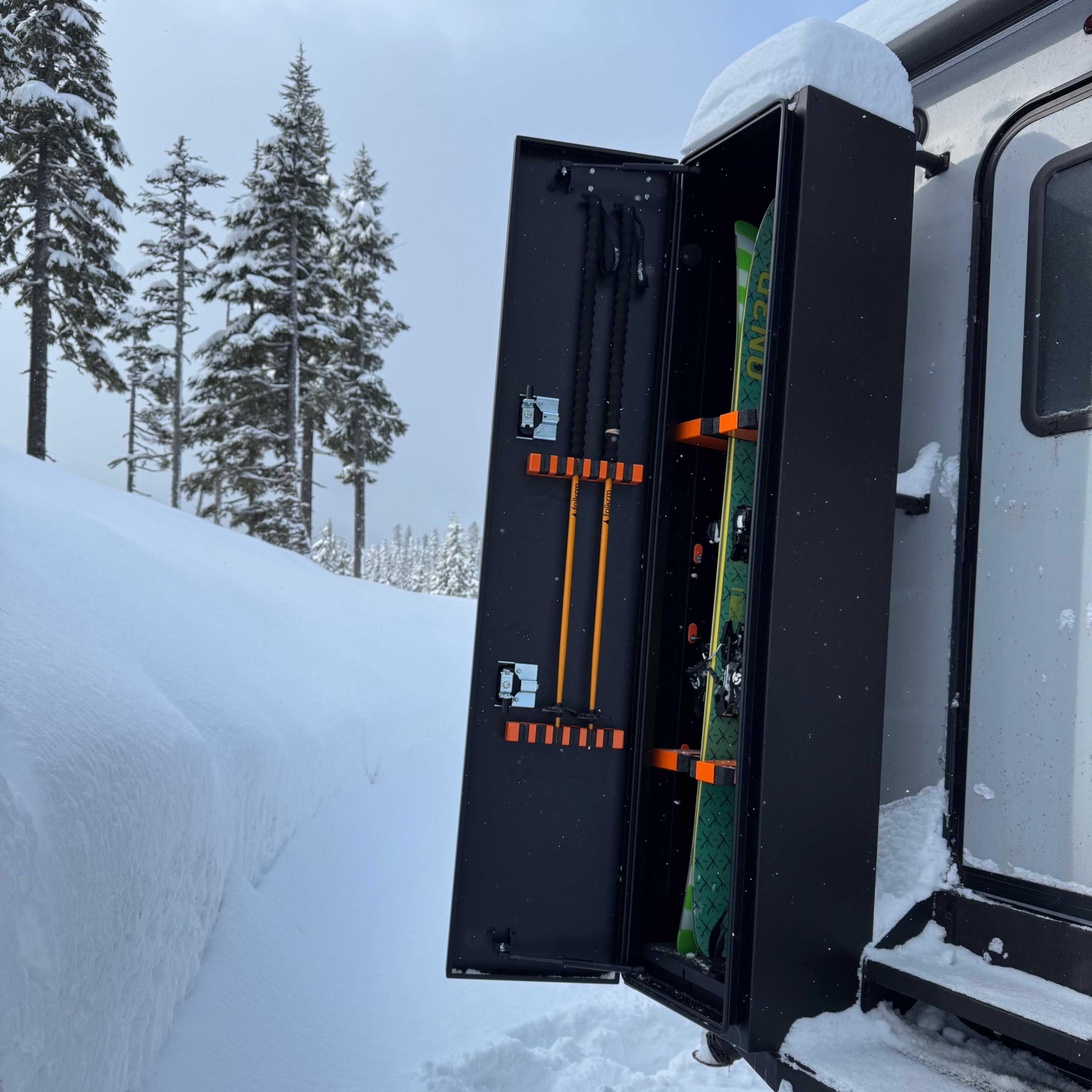 Avatar Ski 4 Storage Box | Ski & Snowboard - OVERLANDERS Outfitter