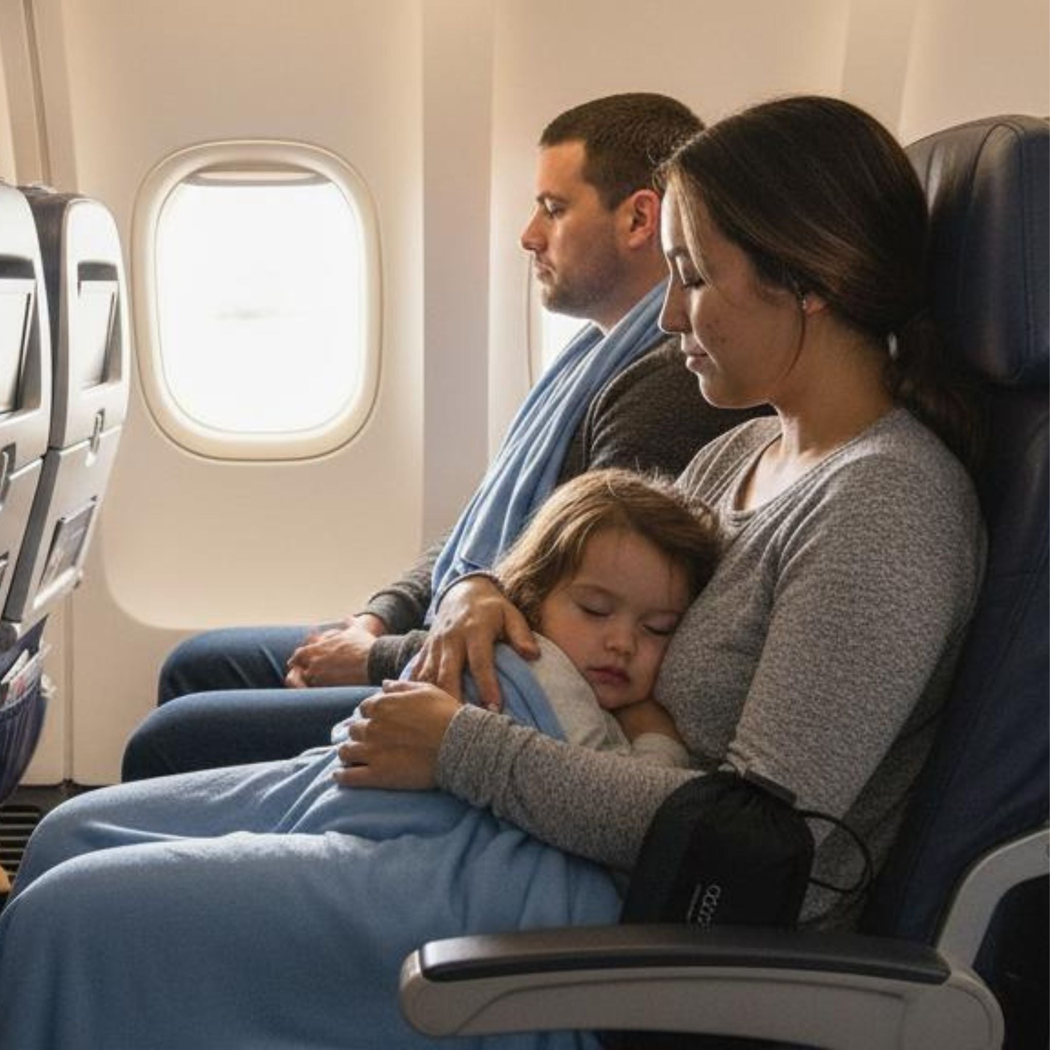 COCOON COOLMAX® travel blanket in a compact design, showcasing its soft texture and lightweight fabric for easy portability.