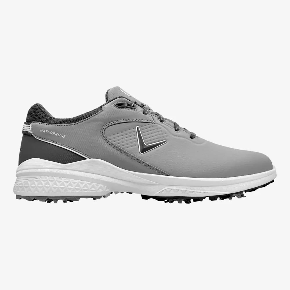 Callaway men's Solana TRX V3 golf shoes with sporty design and grip sole, ideal for golf enthusiasts.