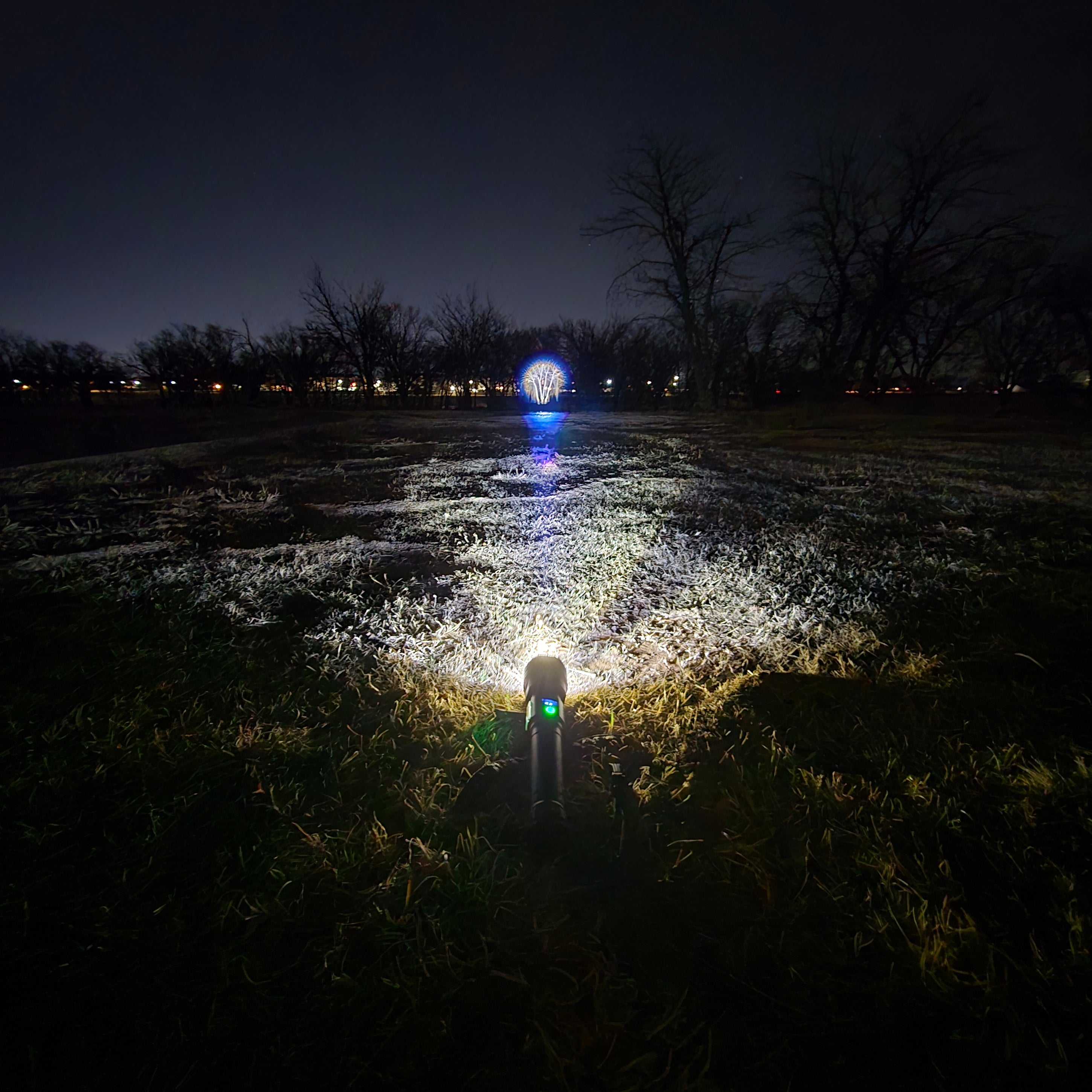 MUCITUP Muctac CHARGE LED flashlight with zoomable beam, USB charging, aluminum alloy body, IP65 water-resistant design