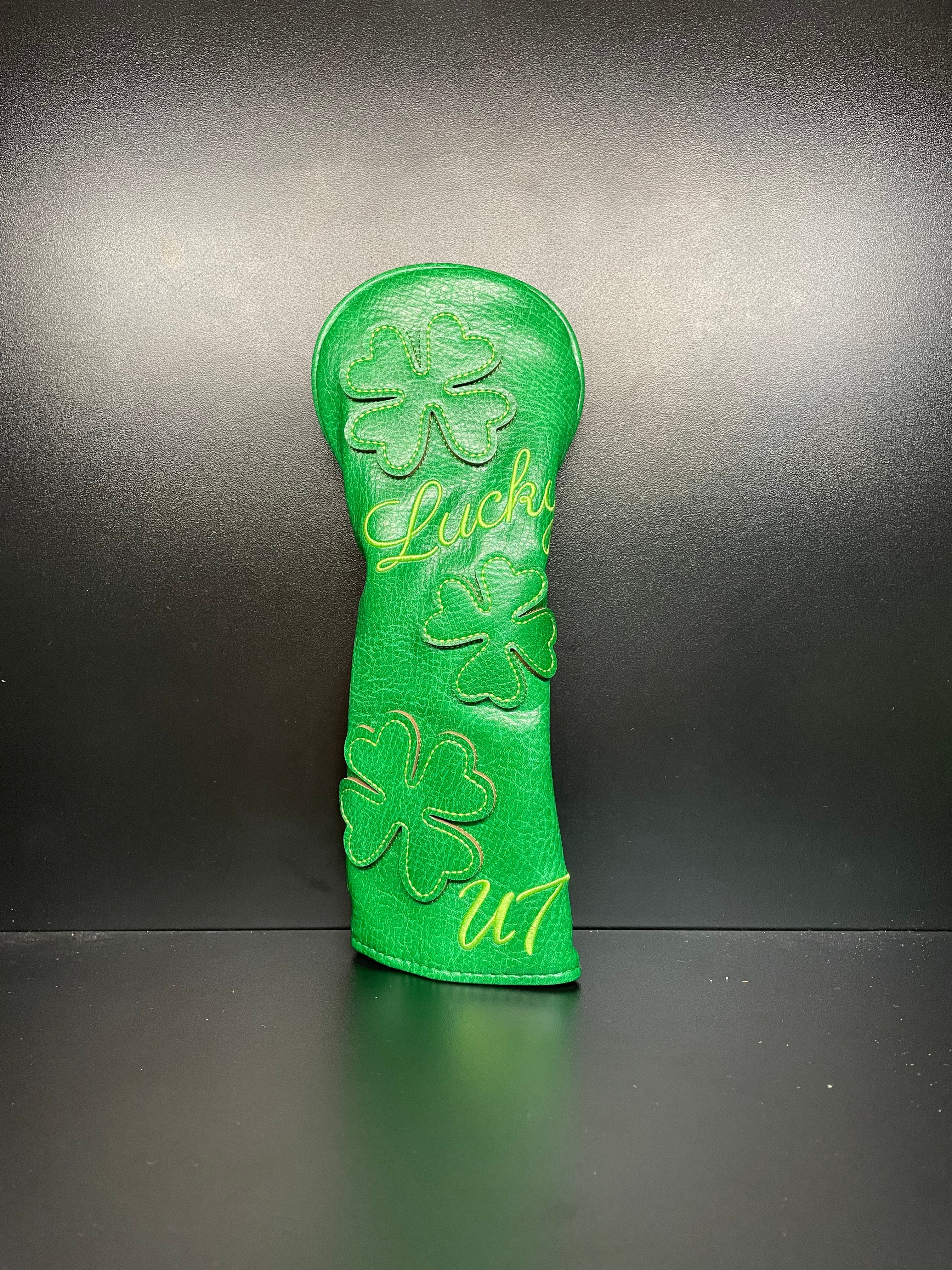 ParWestGolf Clover Headcover 2.0 for golf clubs, featuring a green clover design and soft padding.