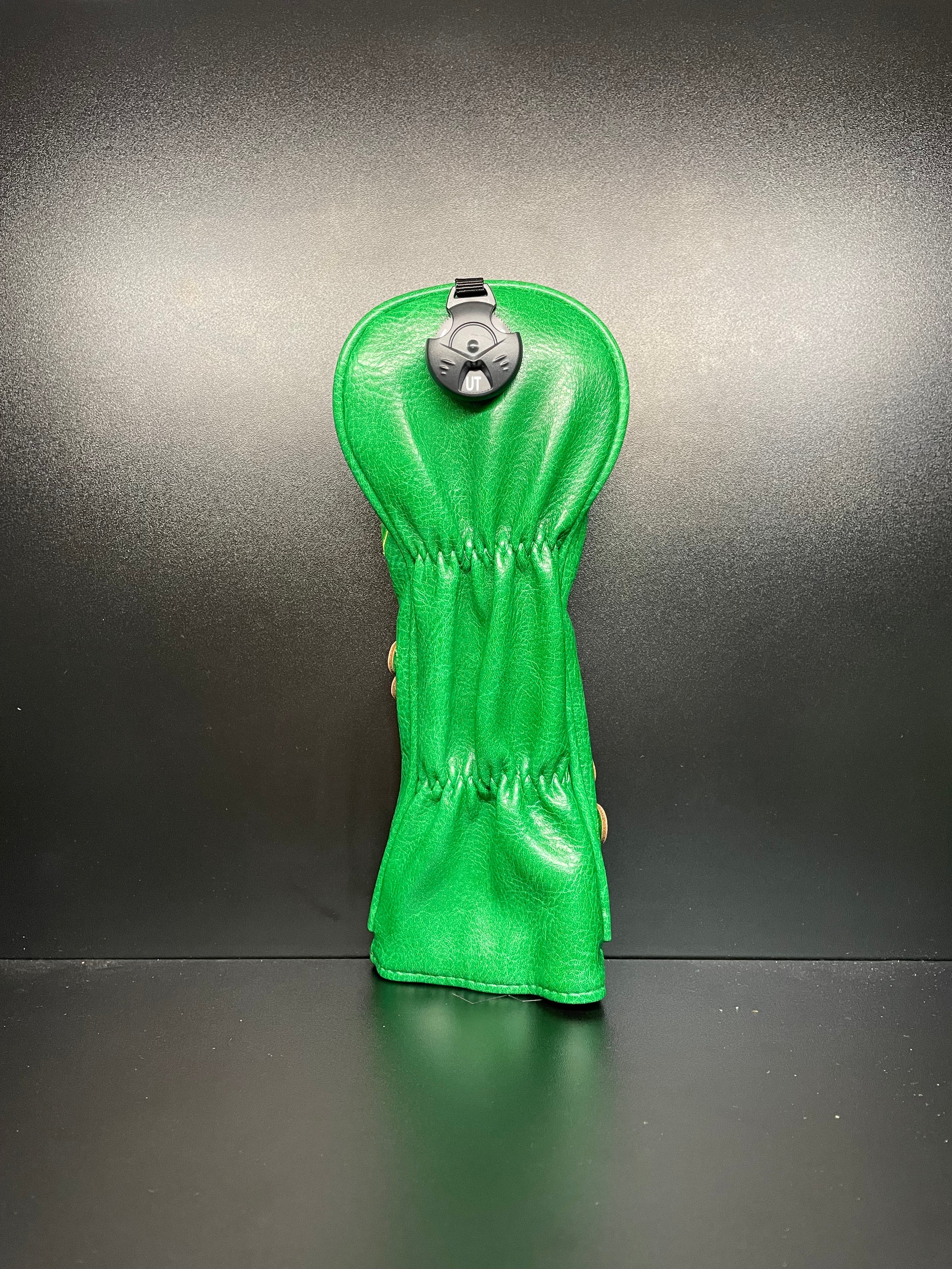 Green Clover Headcover 2.0 for golf clubs by ParWestGolf, featuring a detailed clover design on a protective golf club cover.