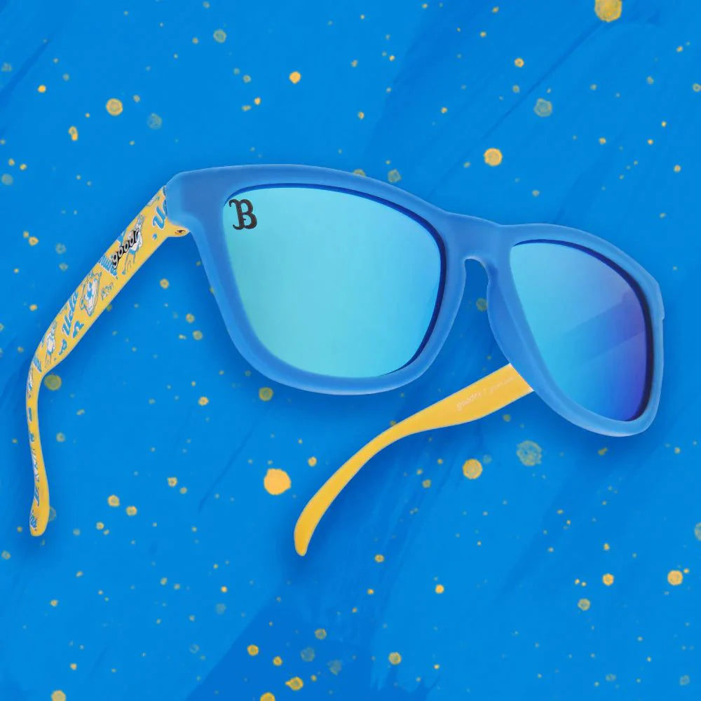 UCLA collegiate 8 Clap Eye Wraps polarized sunglasses by Rare Air Discs, square-shaped accessories with team logo and stylish design.