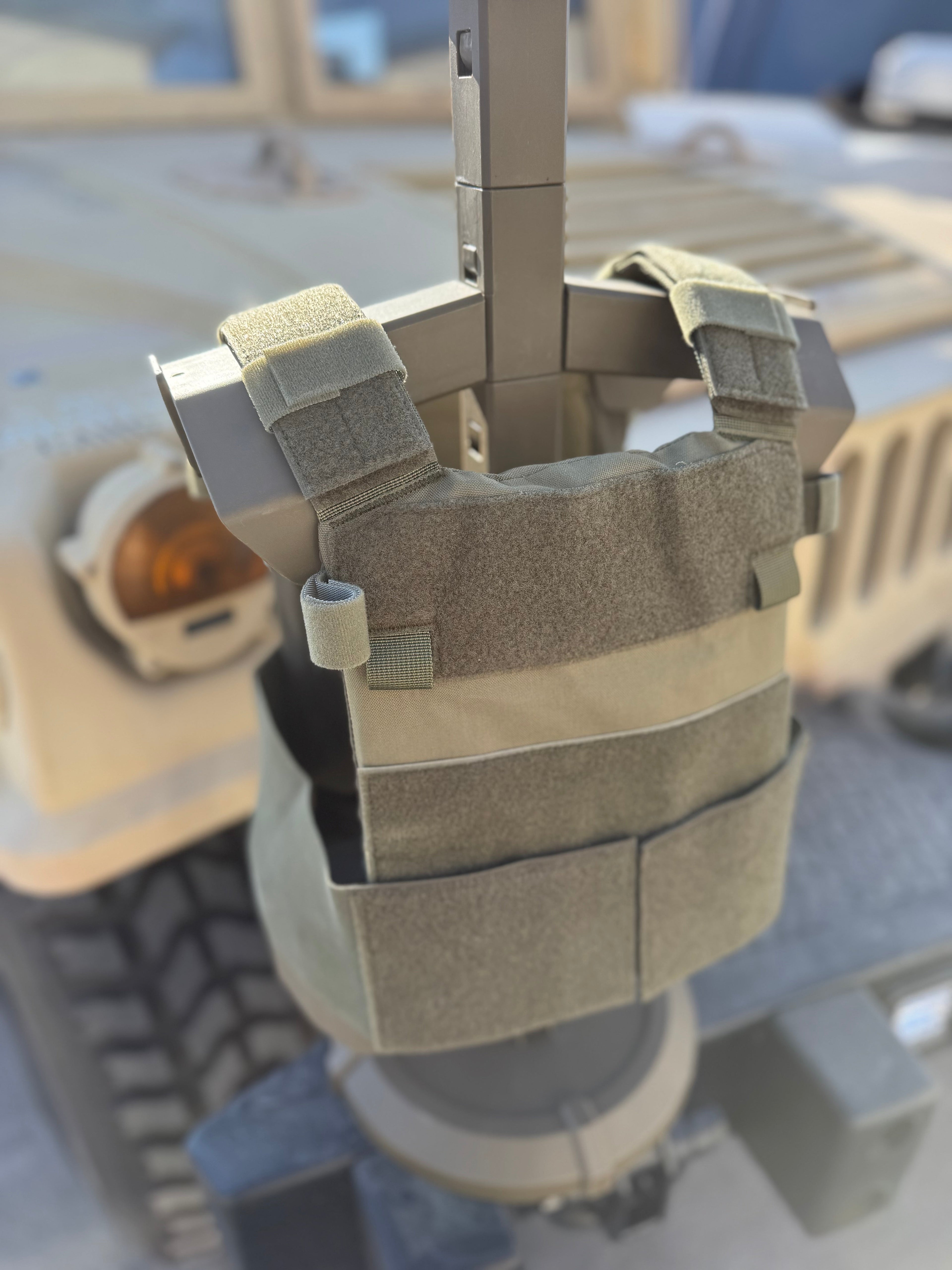 Redemption Tactical Level IV Recon 2.0 armor kit with pair of 8x10 plates or bundle including carrier, shown in tactical vest setting.