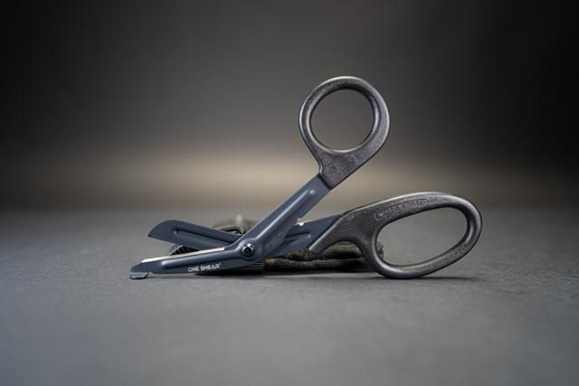 BUS (Basic Utility Shear) Light Weight Medical Scissor for EMT and First Responders| ONE SHEAR® - OVERLANDERS Outfitter