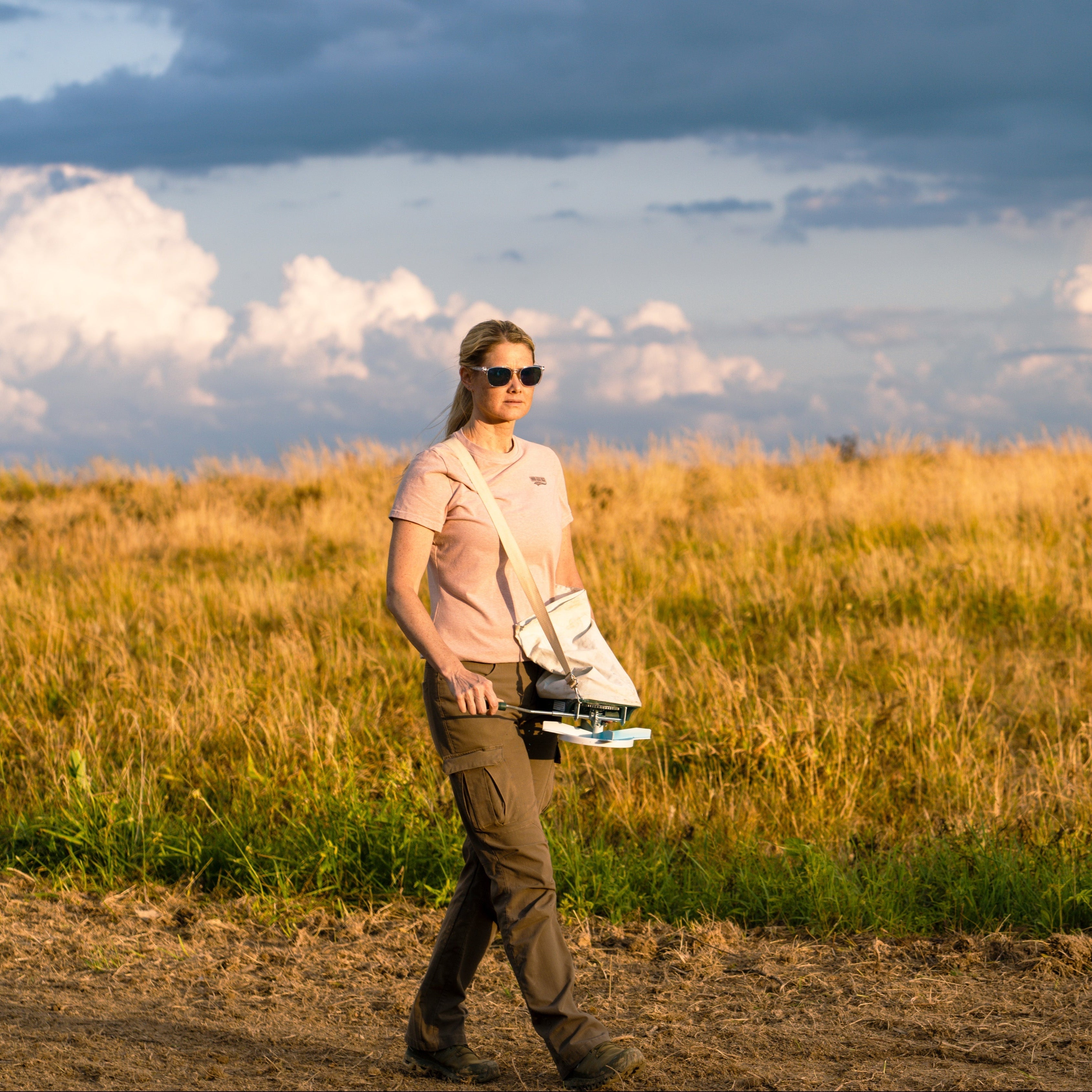 Casual Logo Tee - OVERLANDERS Outfitter