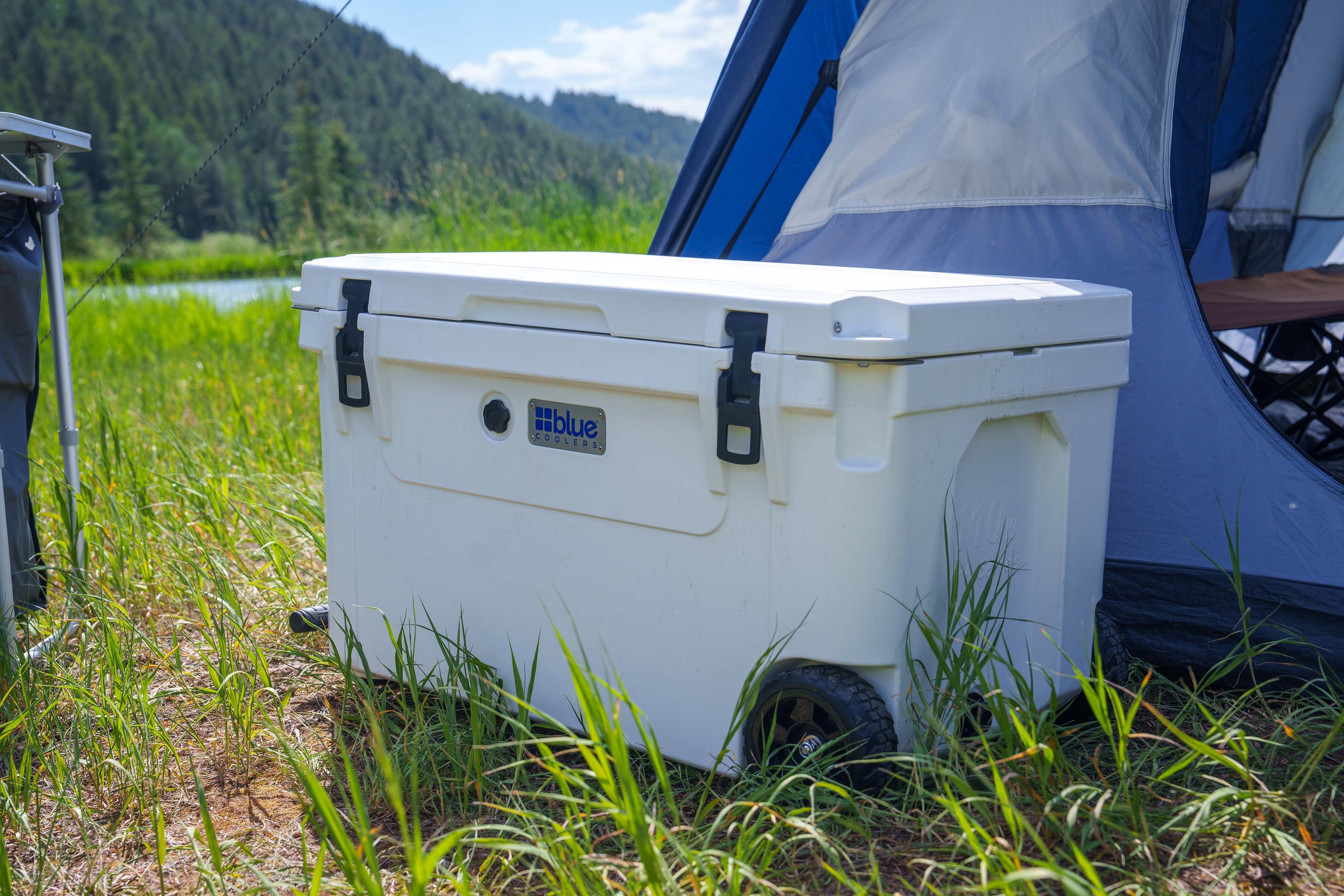 110 Quart Ark Series Roto-Molded Wheeled Cooler - OVERLANDERS Outfitter