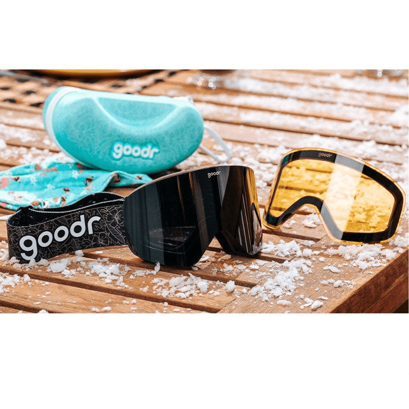 Rare Air Discs Apres All Day snow goggles with polarized lenses, designed for winter sports and outdoor activities.