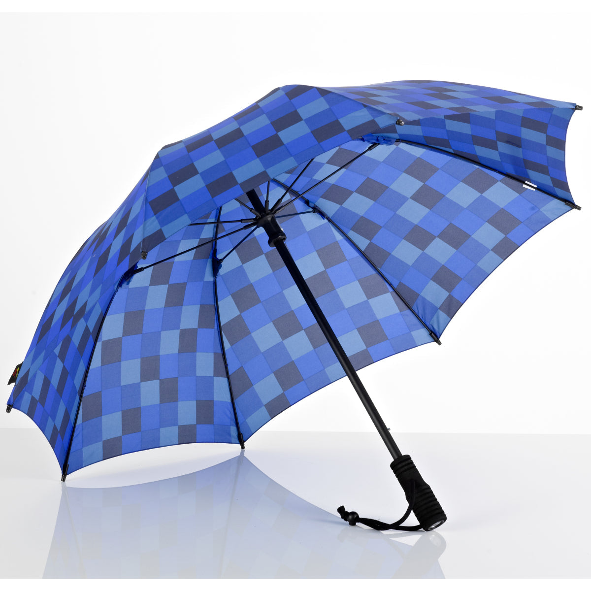 Swing Flashlight Trekking Umbrella – Ultra-Lightweight, Durable Frame with Integrated Detachable LED Flashlight, Windproof Design & UPF 50+ UV Protection - OVERLANDERS Outfitter