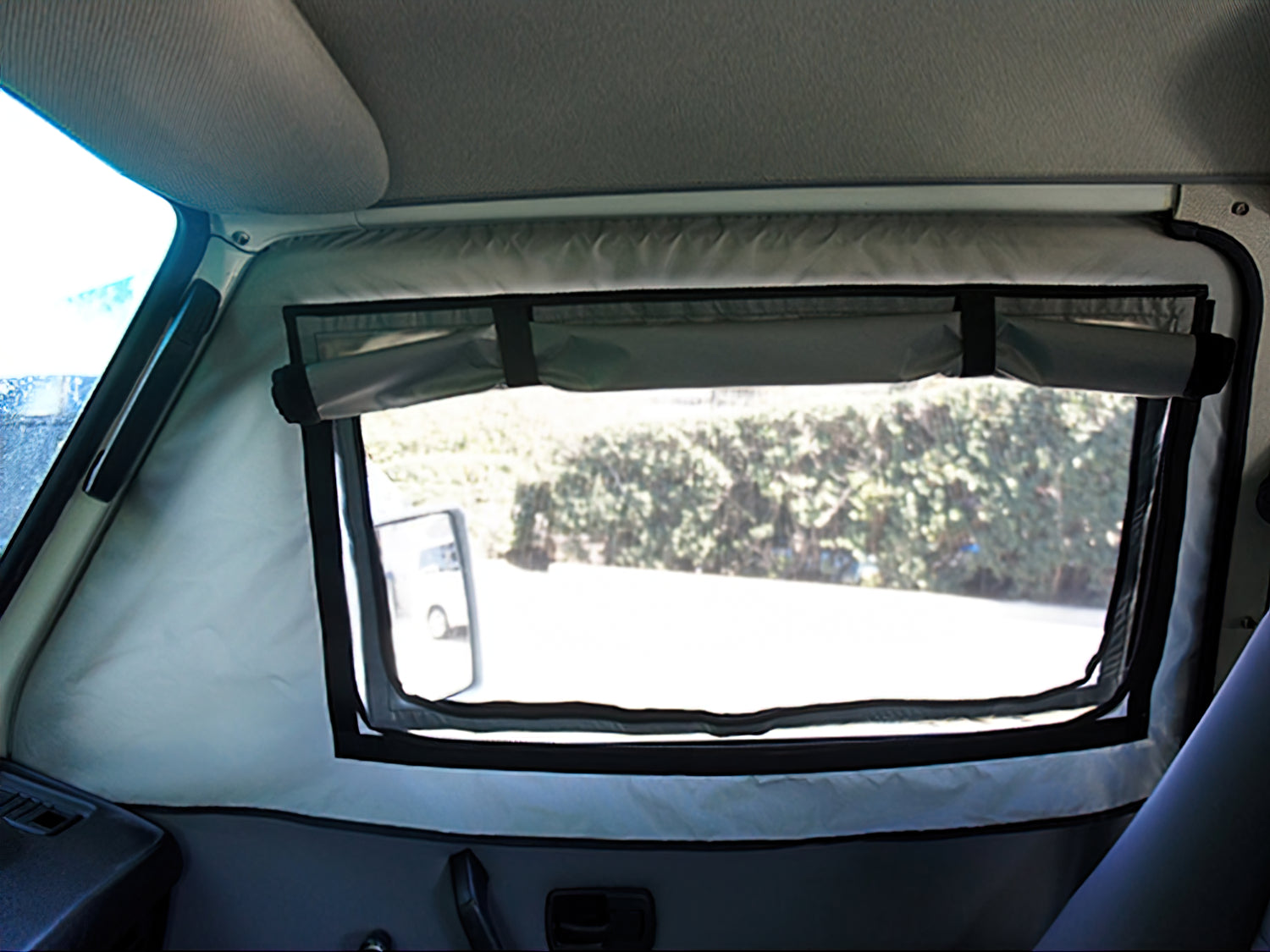 Front Door Window Screen Set [Vanagon] - OVERLANDERS Outfitter