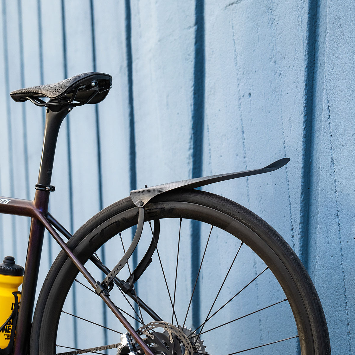 ZEITBIKE Ass Savers Win Wing 2 road rear mudguard with black wishbone, lightweight fender for bike protection.