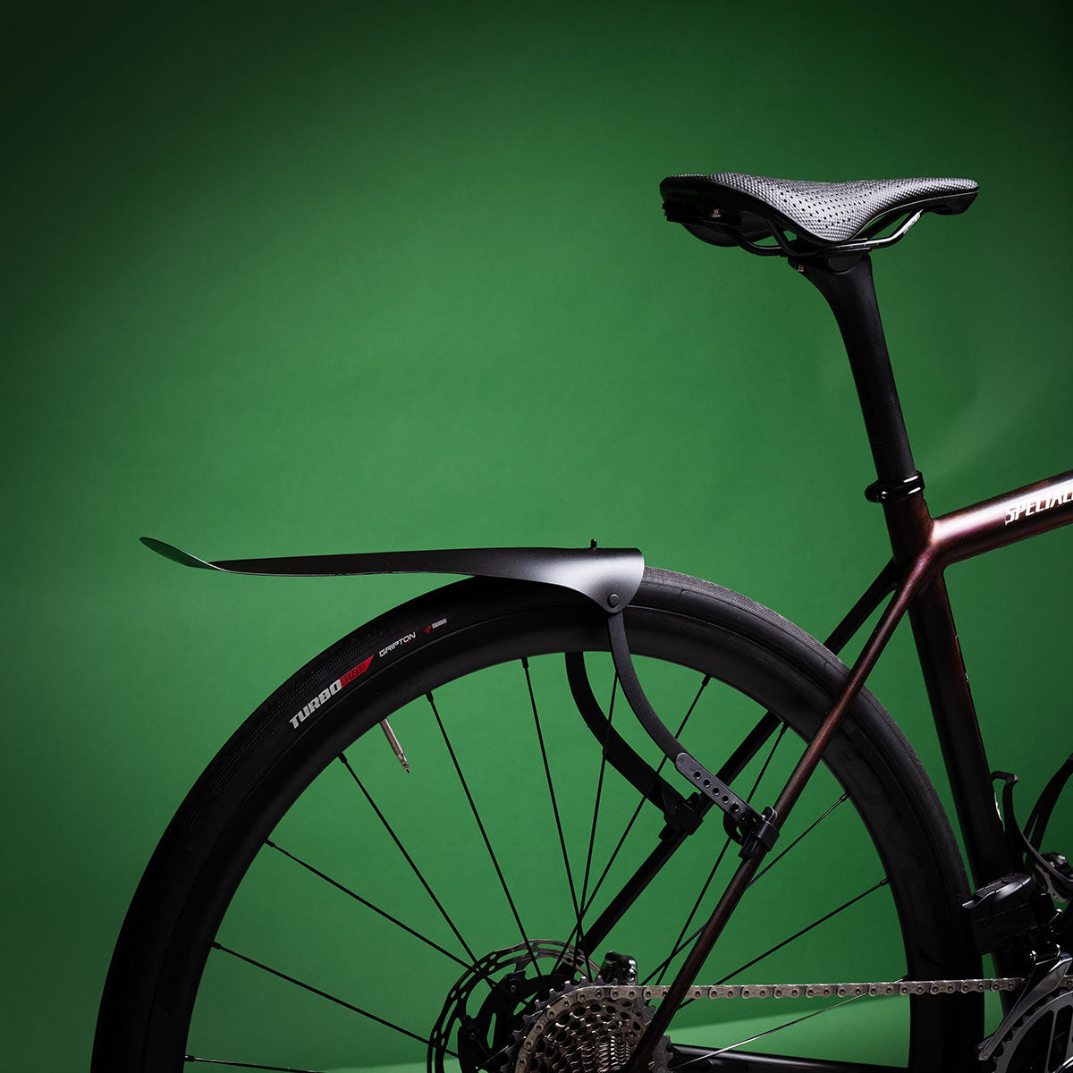 ZEITBIKE Ass Savers Win Wing 2 road rear mudguard with black wishbone, lightweight fender for bike protection, installed on road bike.