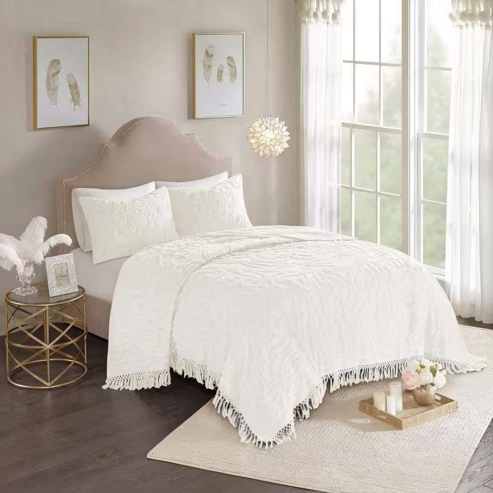 Full/Queen 100-Percent Cotton Chenille Bedspread with Fringe Hem in Off-White - OVERLANDERS Outfitter