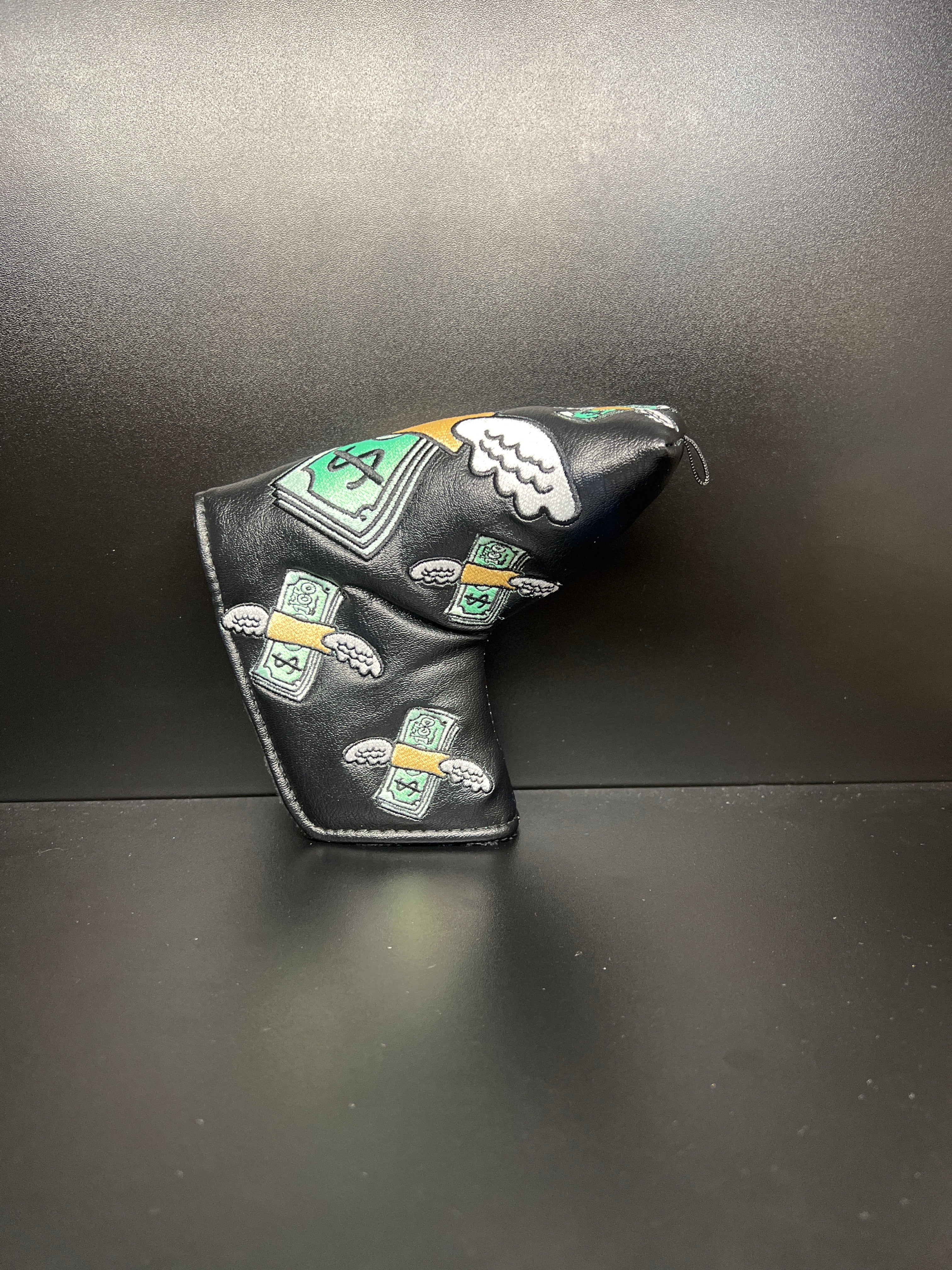 Flying Money Headcover - OVERLANDERS Outfitter