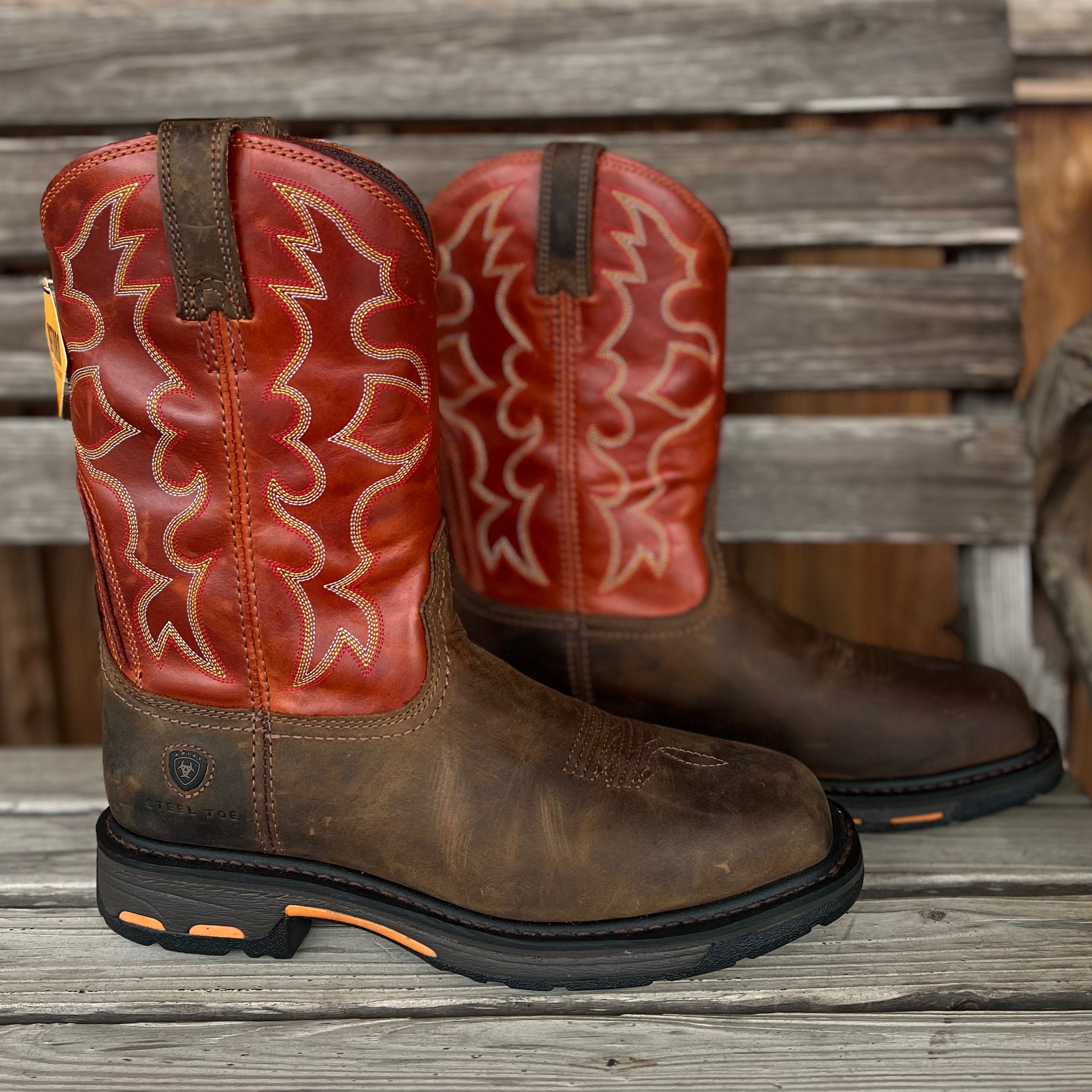 Ariat Workhog Steel Toe work boots for men with rugged leather construction and sturdy steel toe cap.