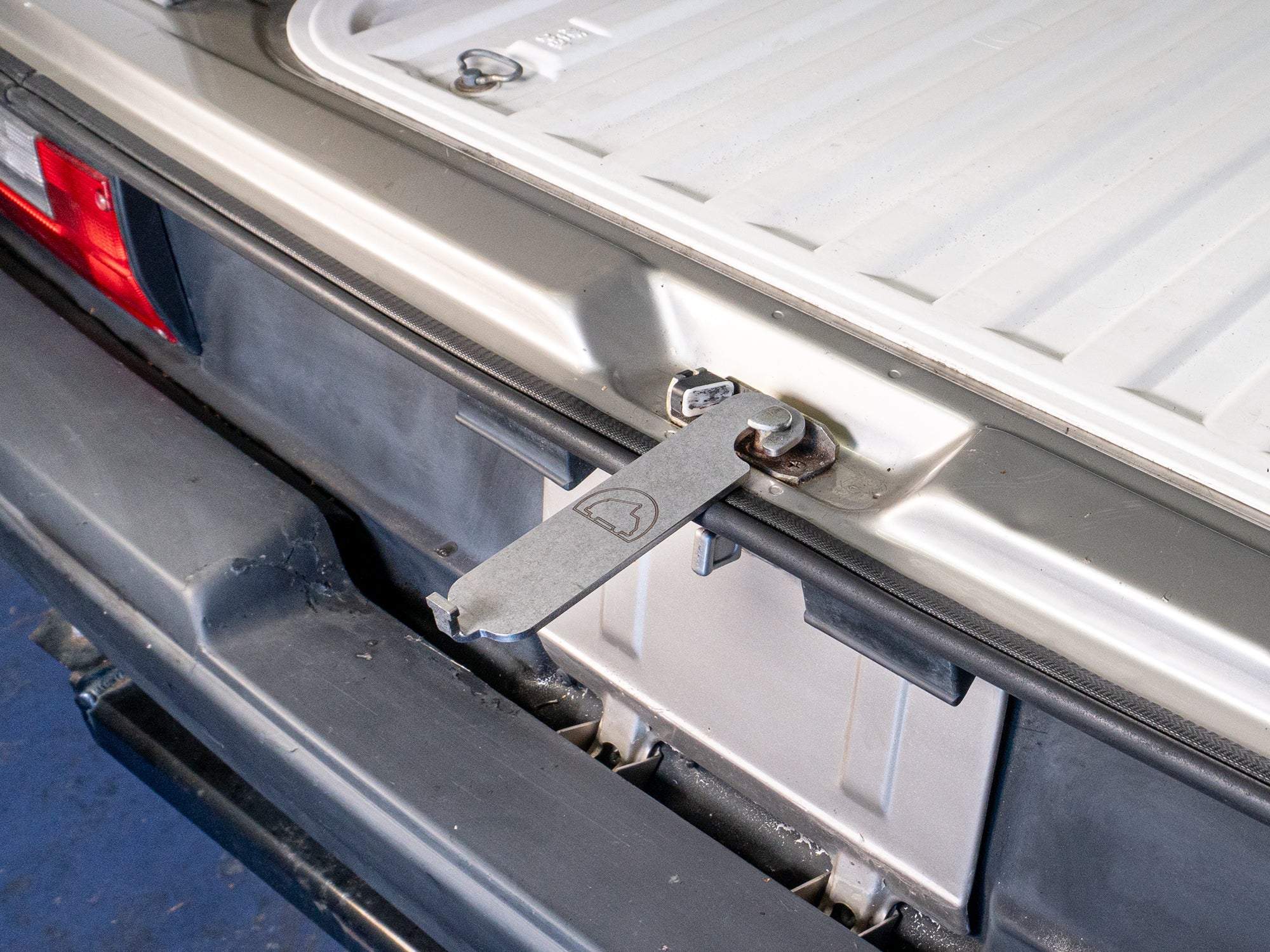 Rear Hatch Lock Extension [Bus/Vanagon] - OVERLANDERS Outfitter