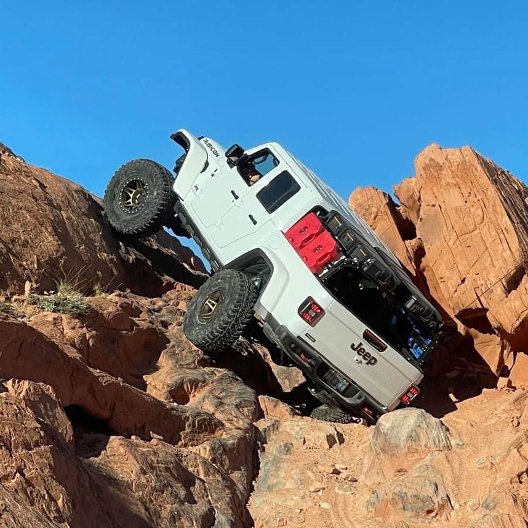 Jeep Gladiator Truck Bed Rack | XTR3 Popular Builds + MOLLE Packages - OVERLANDERS Outfitter