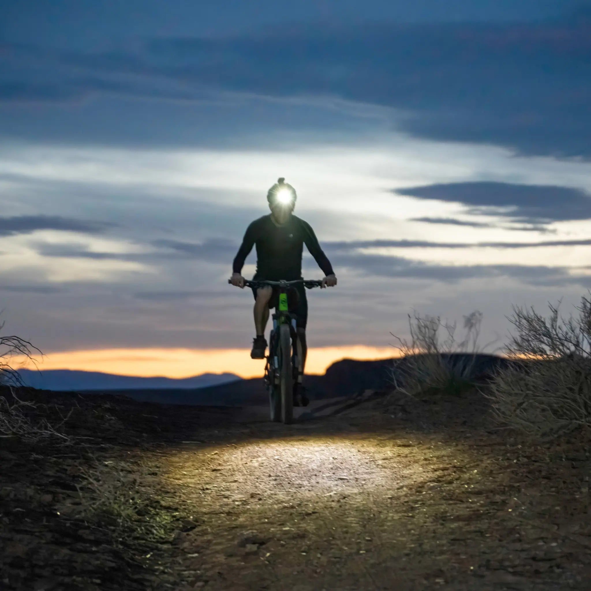H19R Signature Headlamp - OVERLANDERS Outfitter