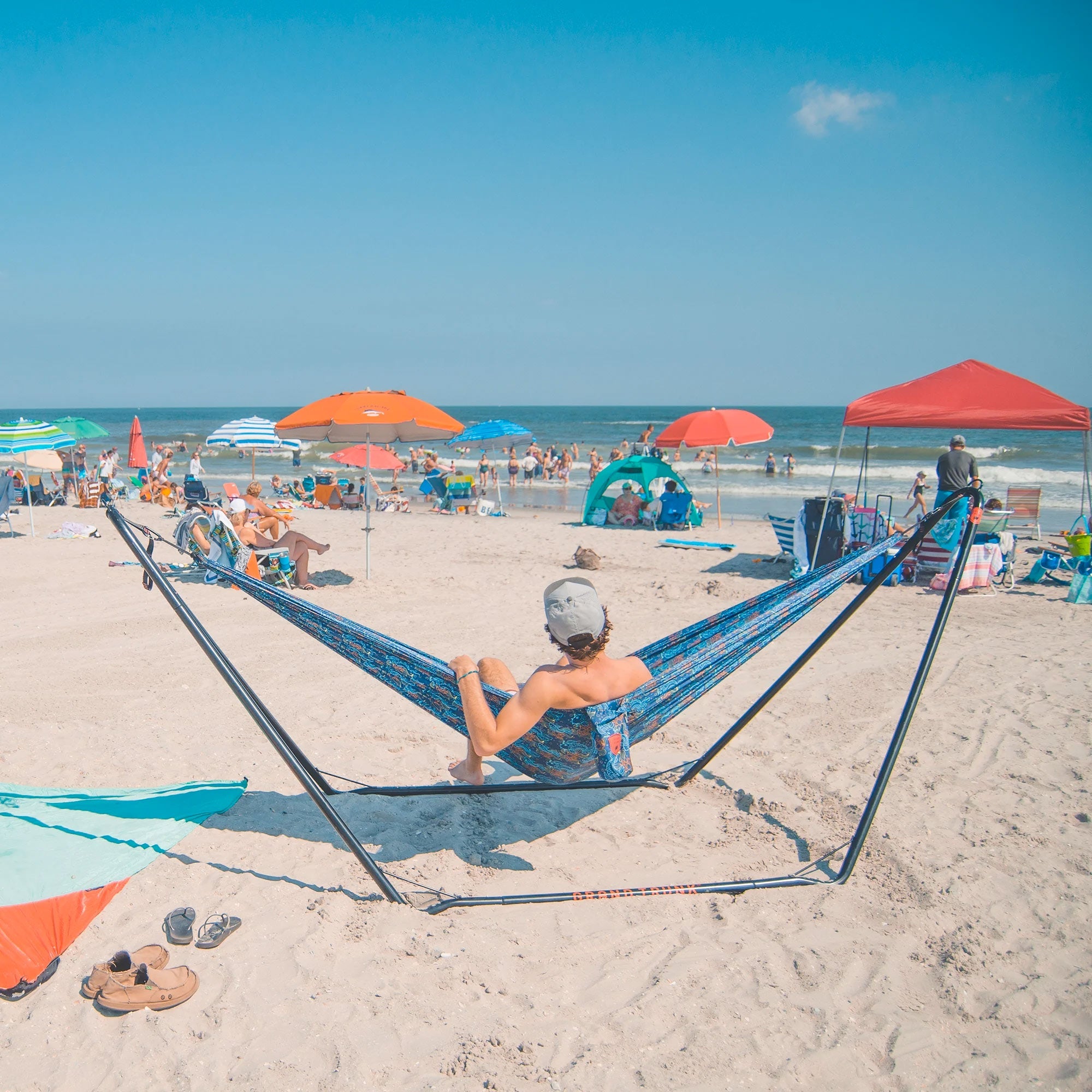 Hangout Hammock Stand - We The Collective