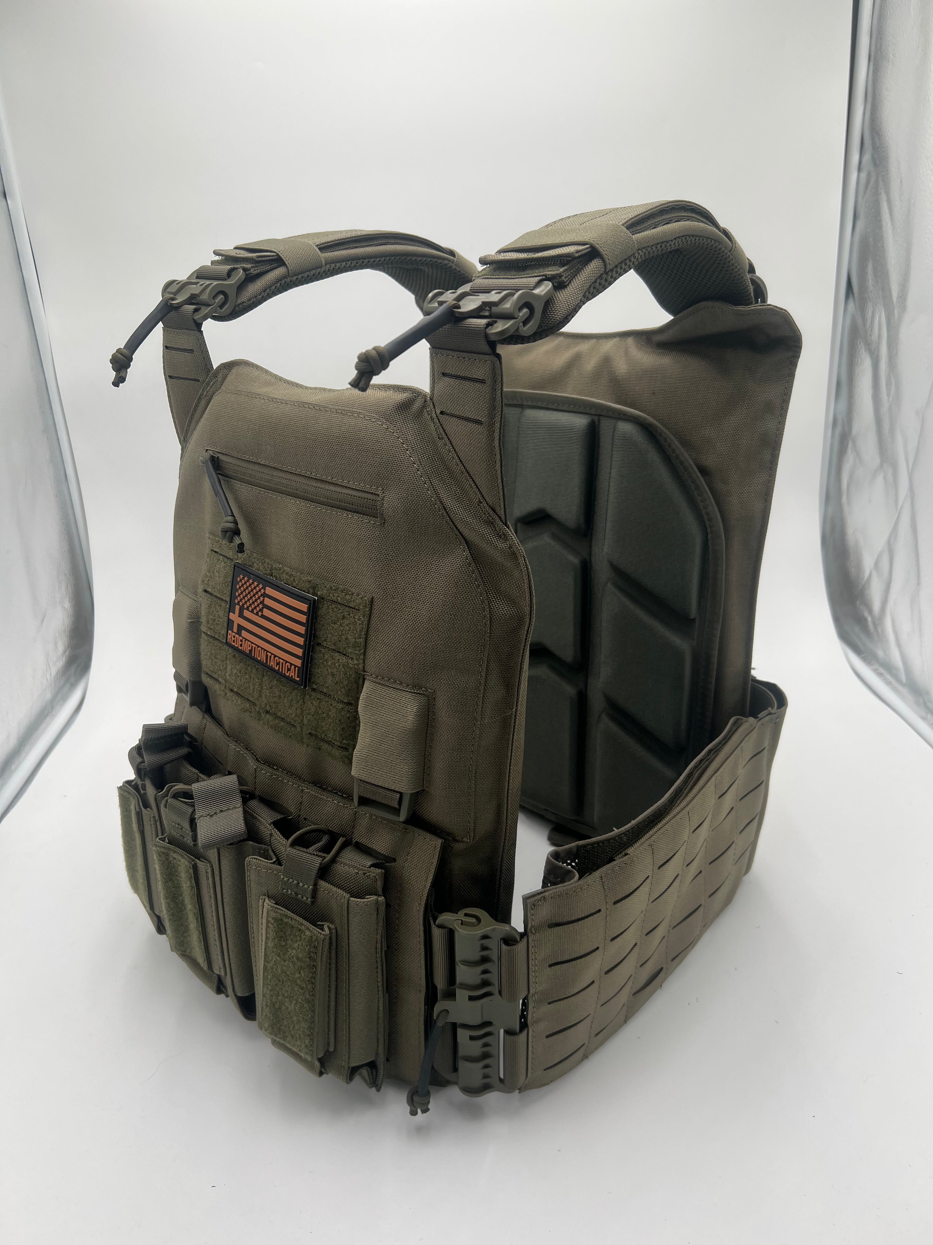 FULL KIT COMBO Crusader 2.0 XL Armor COMBO PACKAGE LIGHTWEIGHT LEVEL IV (2) 10x13.5 Front/Back Plates, Plate Carrier Bag, Medic Pouch - We The Collective