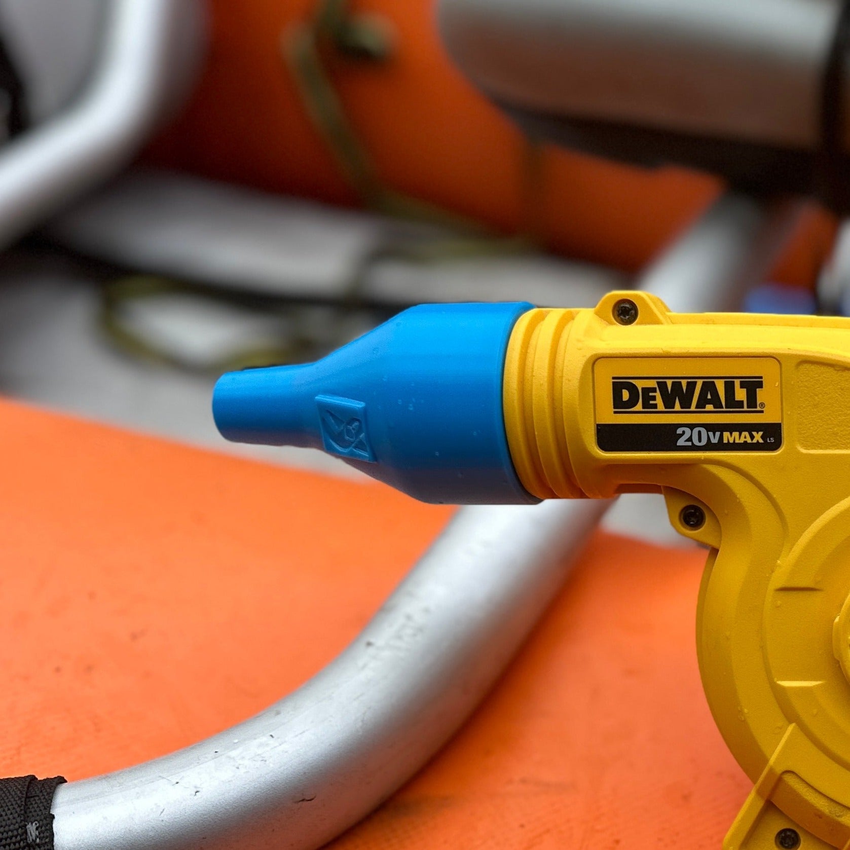DeWalt Blower Adaptor for Leafield C7 and D7 Valves - OVERLANDERS Outfitter