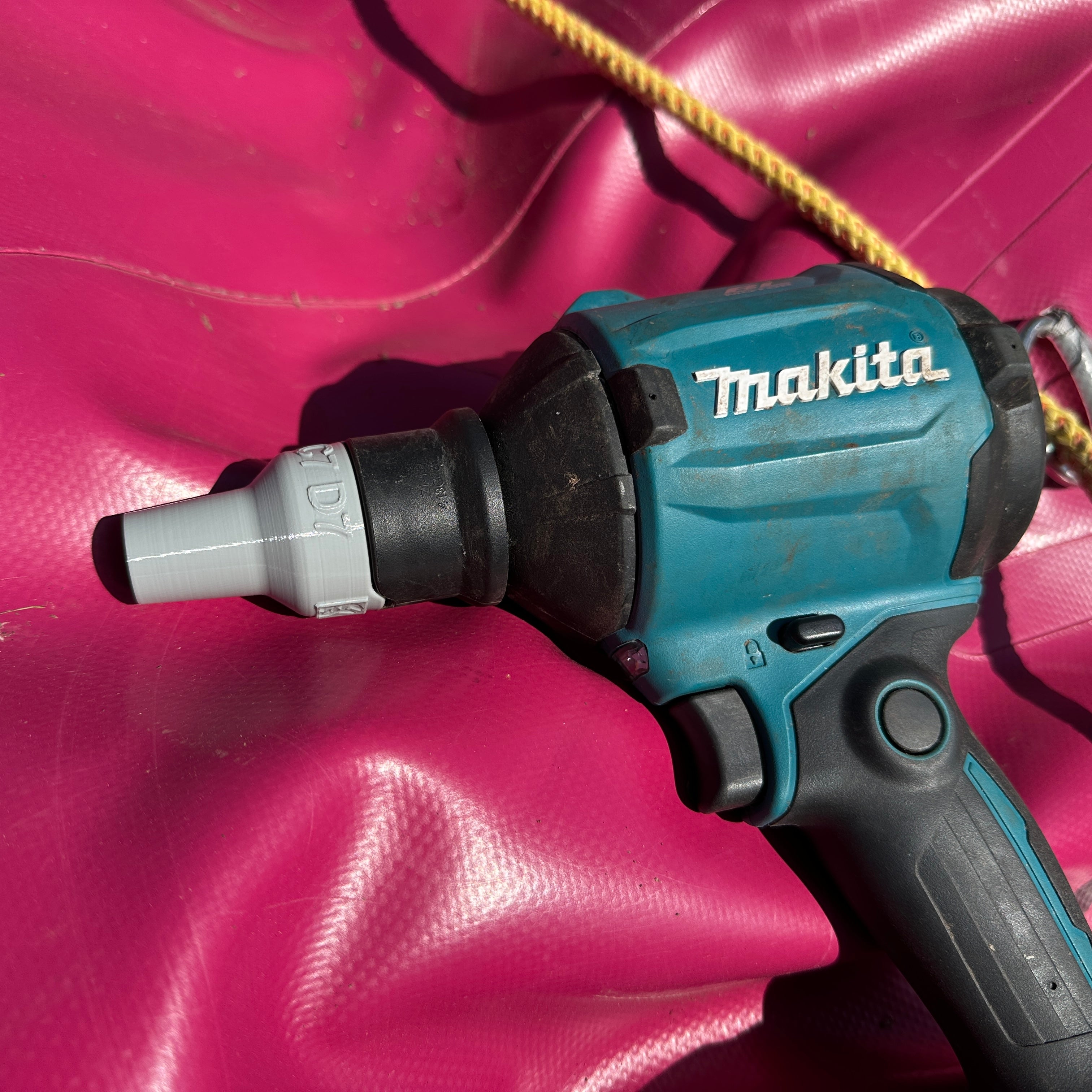 Makita 18V LXT® Brushless Cordless High Speed Blower/Inflator Blower Adaptor for Leafield C7 and D7 Valves - OVERLANDERS Outfitter